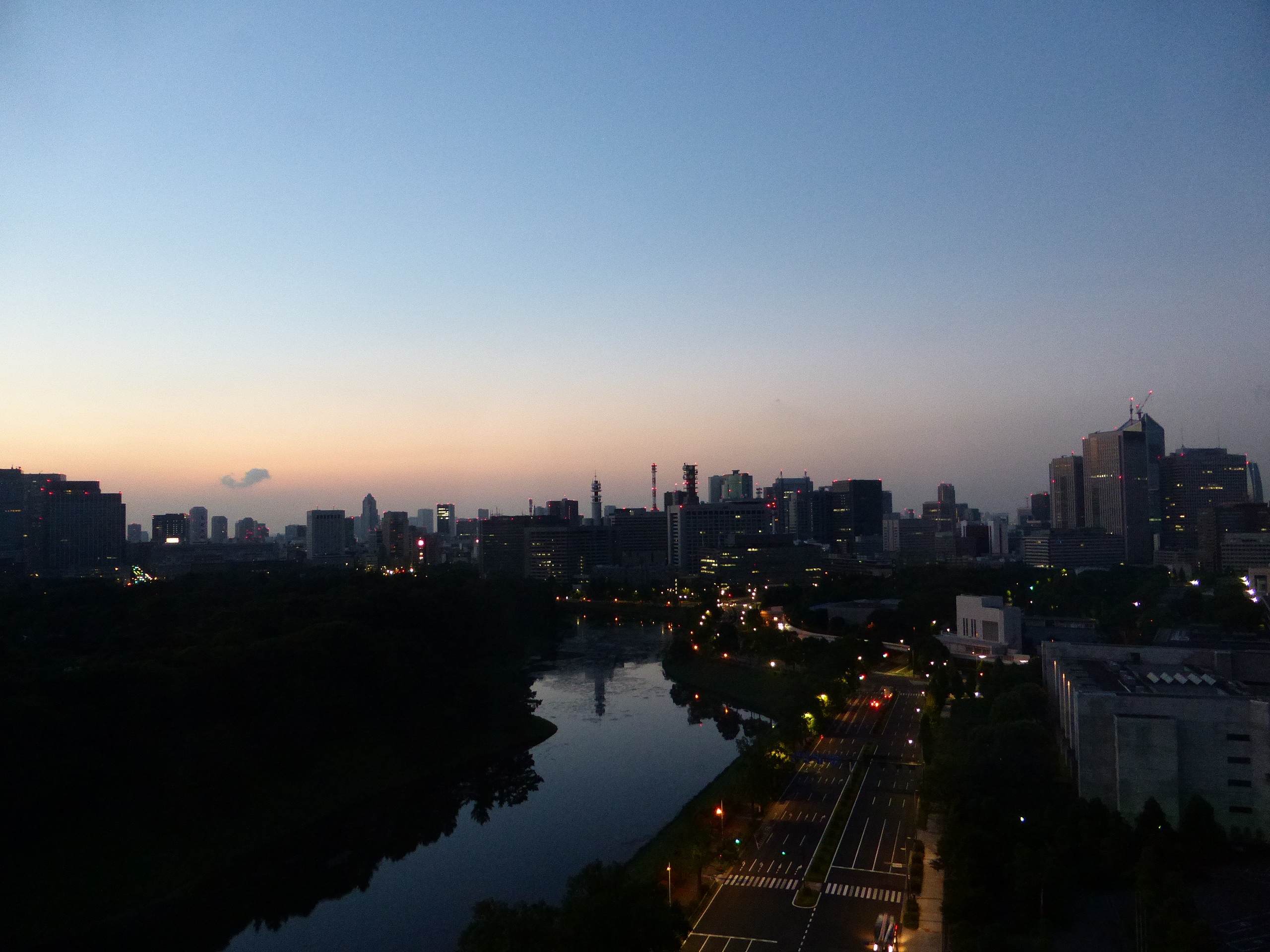 cfdc53059d65985e375f5a6bf7dd922f603077f6.75.2.1.jpg
