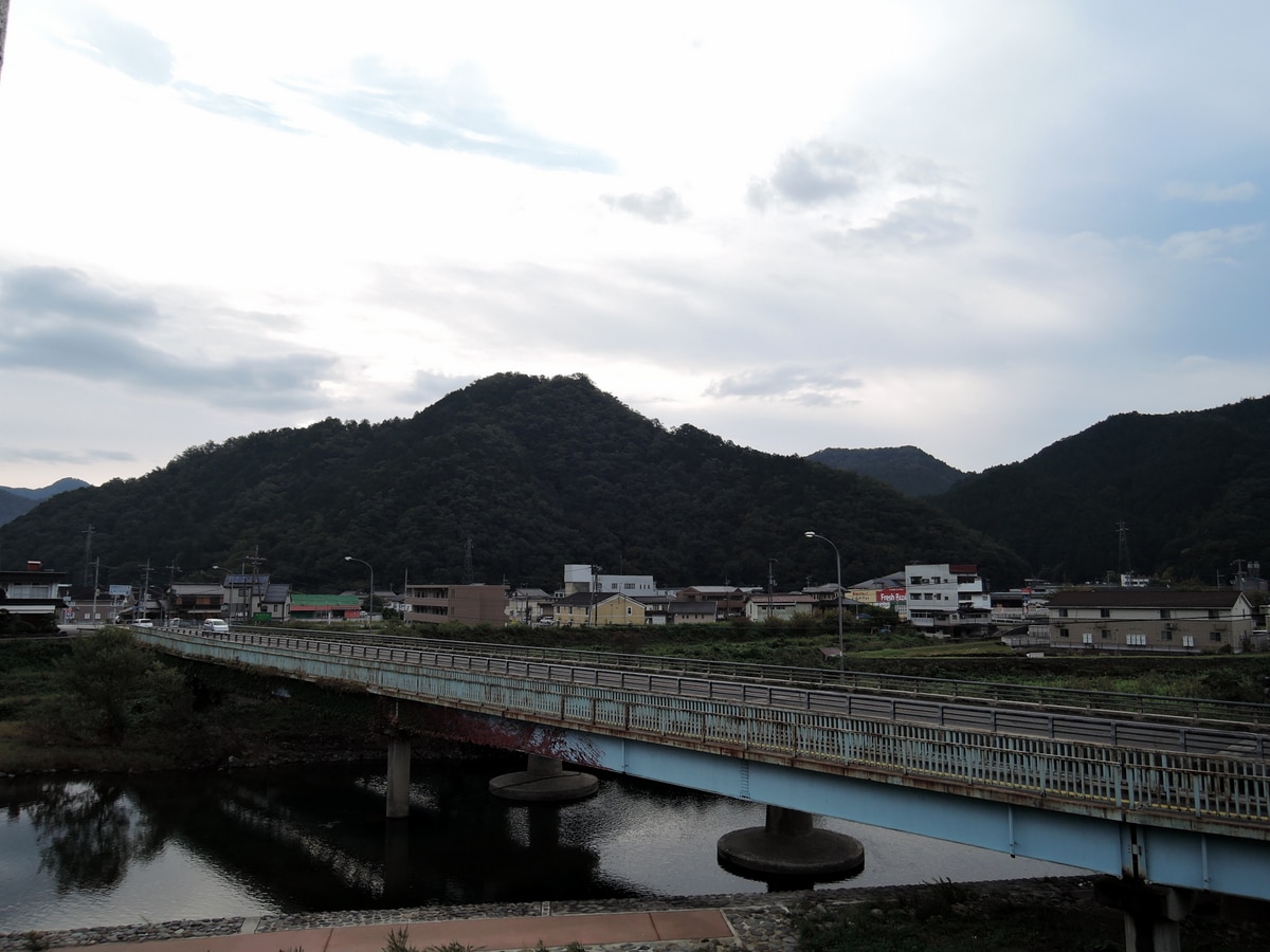 99d15bd2acdda104d0d5122ce3c8b74923ca99c3.25.2.1.jpg