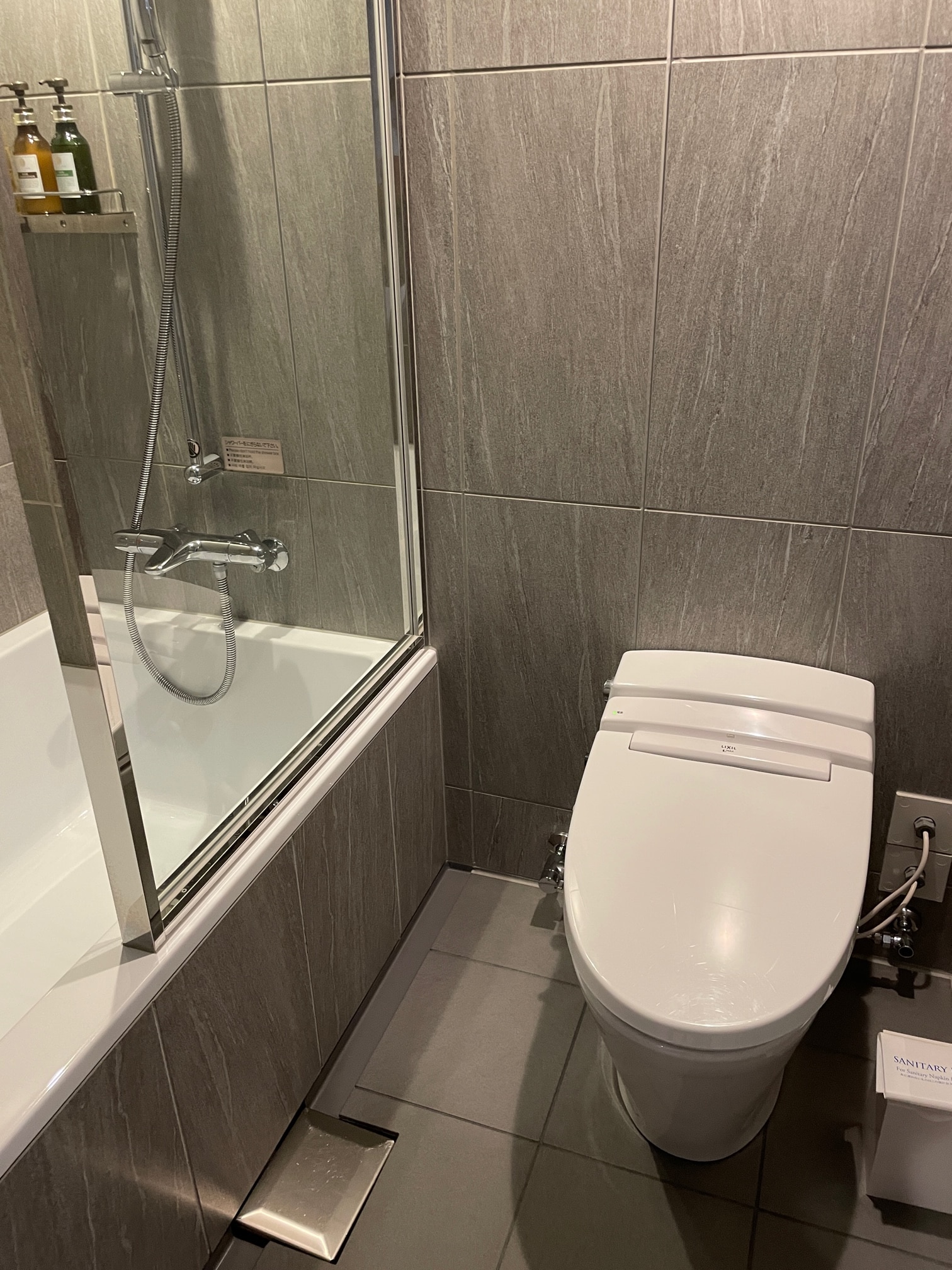 5ce06e57fea48bb095c3e1ea8bd65e871dc711f9.99.9.3.jpg
