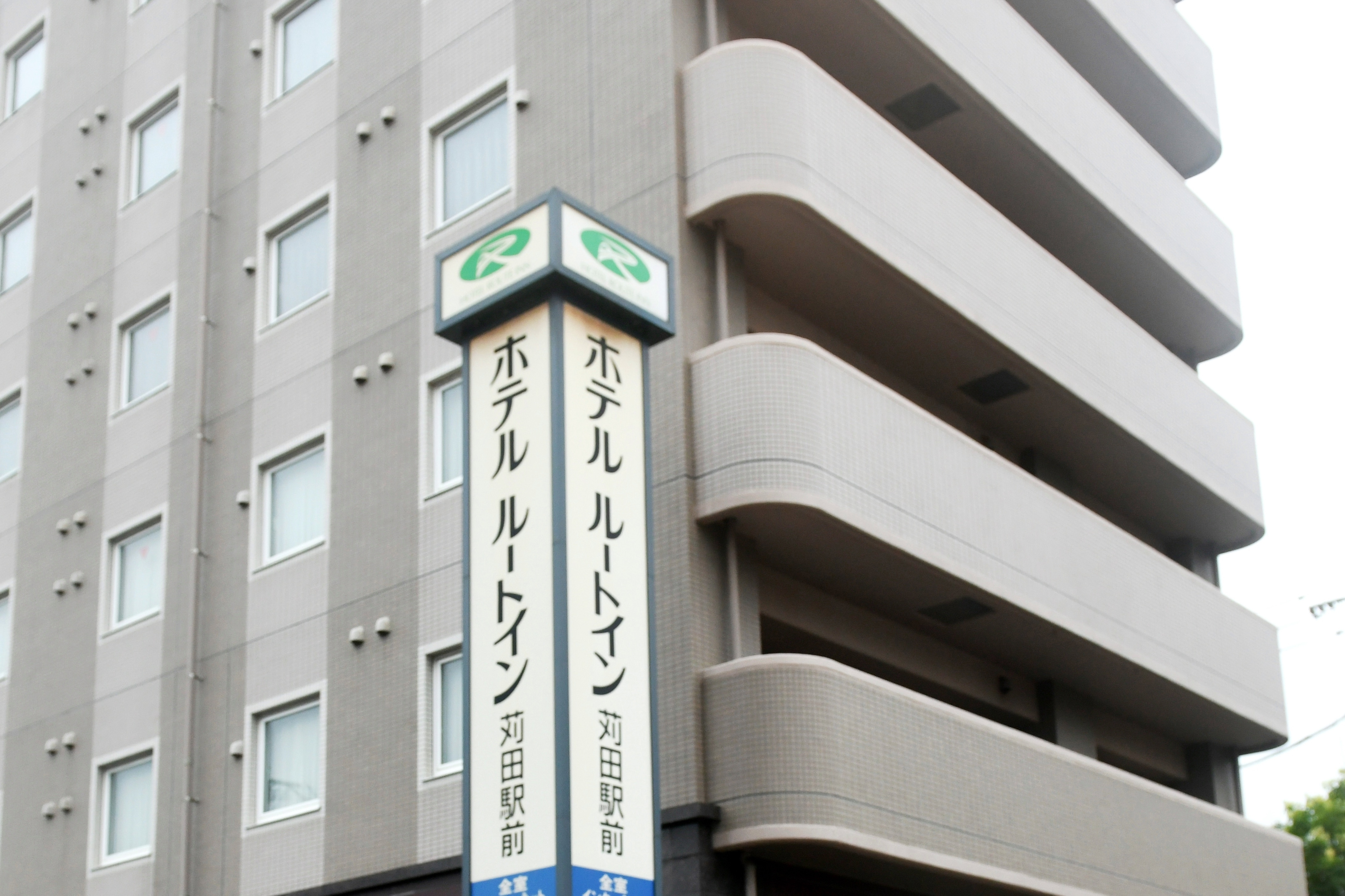 cfada7383071a3fbbcba7ce5d9c7d5db1b45e4cc.04.9.3.jpg