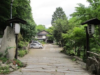 bf84dd73a17cd43cc4cf14a4c40a715ce4dd763c.04.2.1.jpg