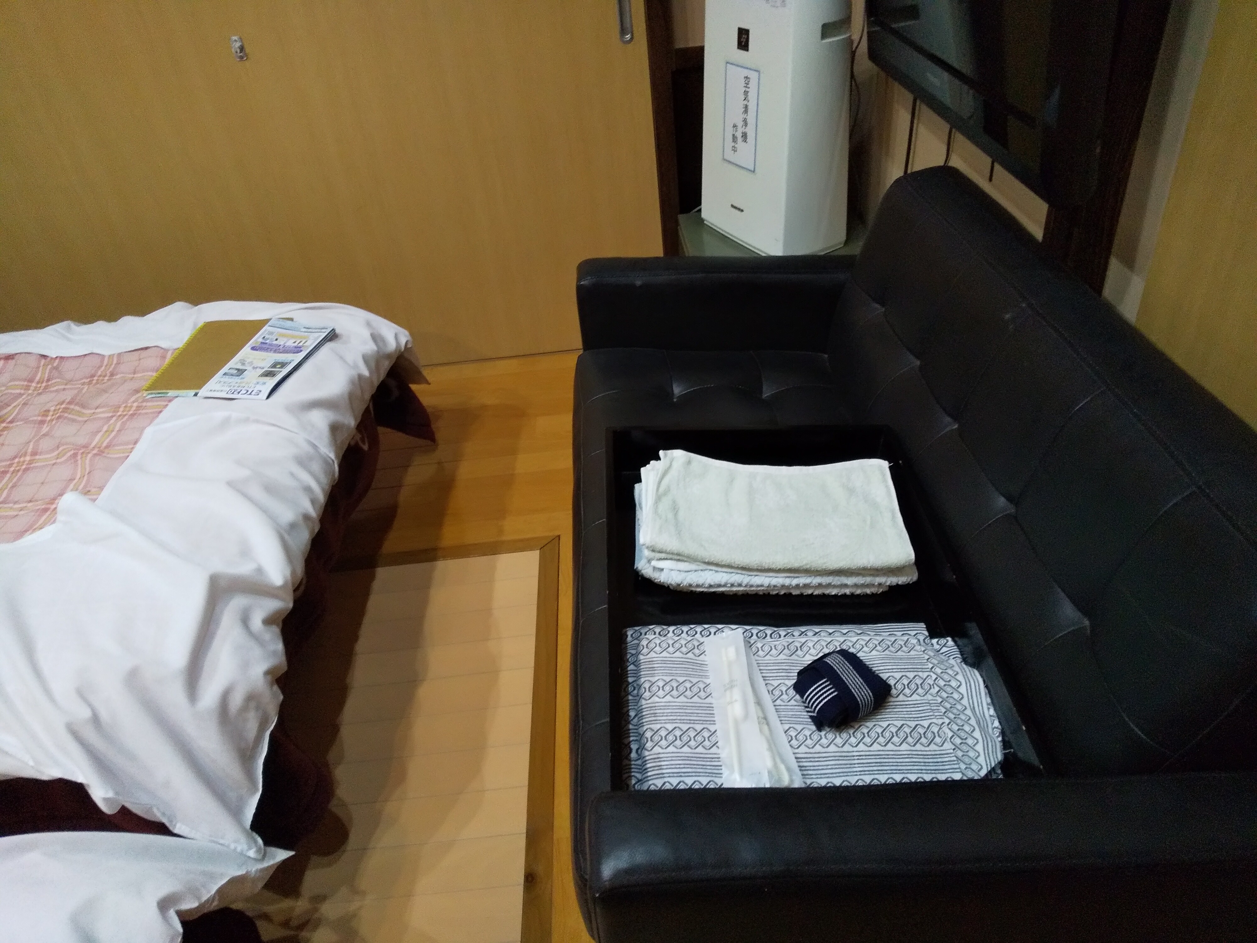 54dde80a19ac7401e12c0afb2dfe908cc4640ae0.93.9.3.jpg