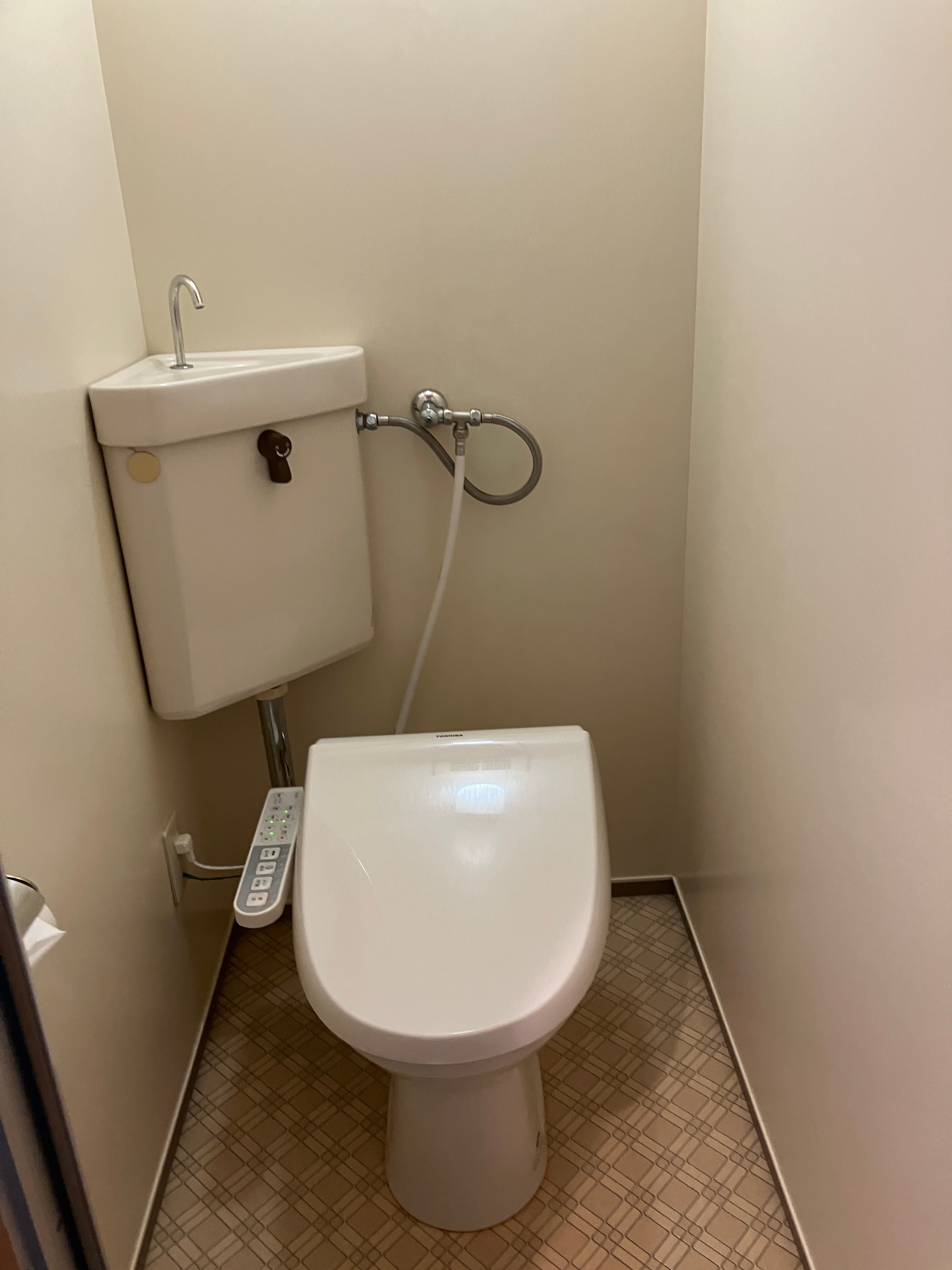 b2689f72a008c18f8442267144be4e215b798459.69.9.3.jpg