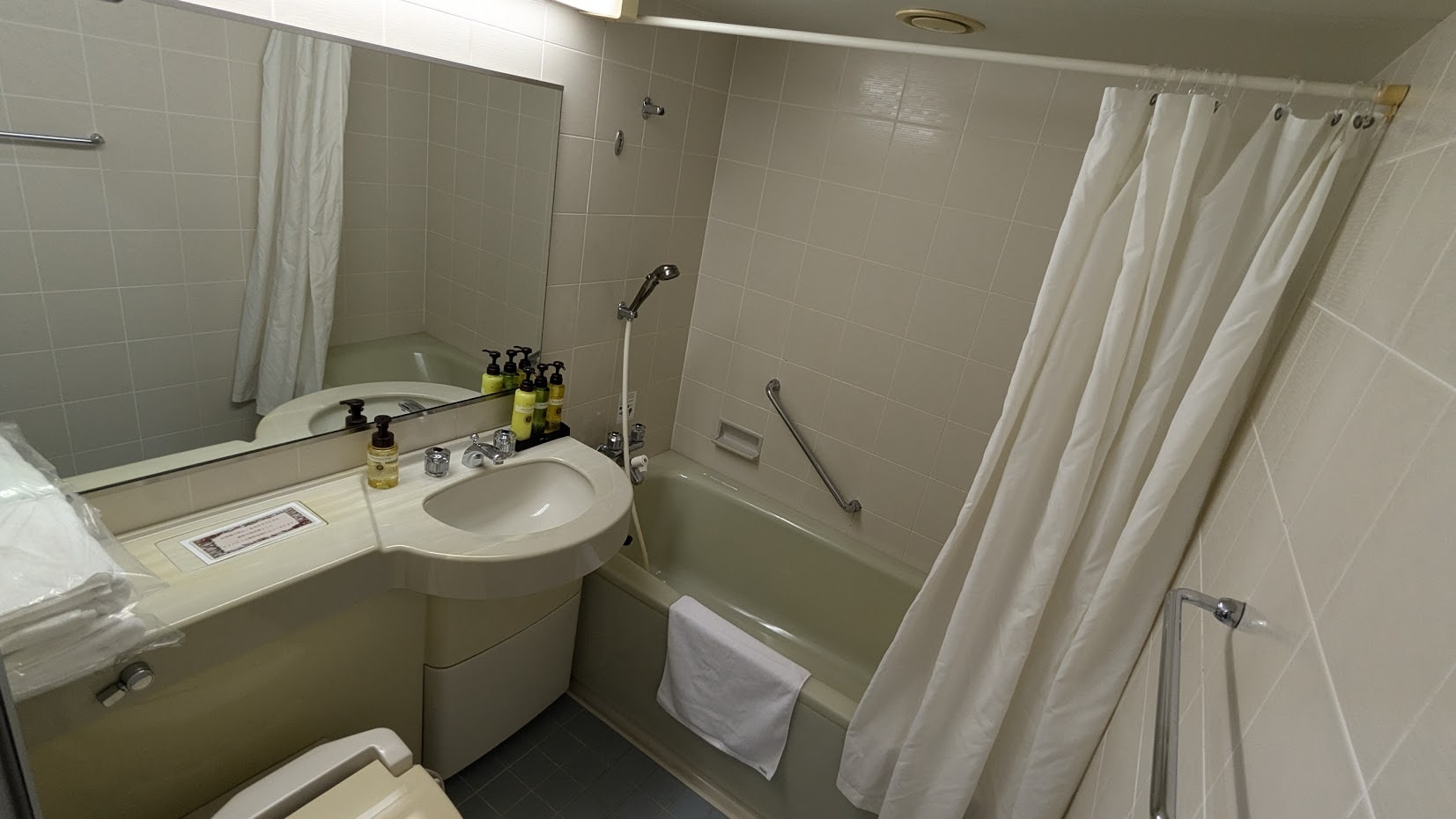 37f7cda325c3ae21d5d0a1fe0b39120072a1ffd4.75.9.3.jpg