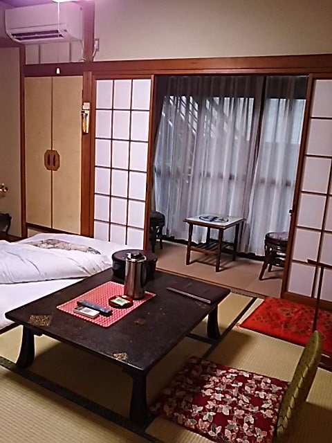 09e62d1566a5977345d91e17b936dda5dc04dff8.75.2.1.jpg