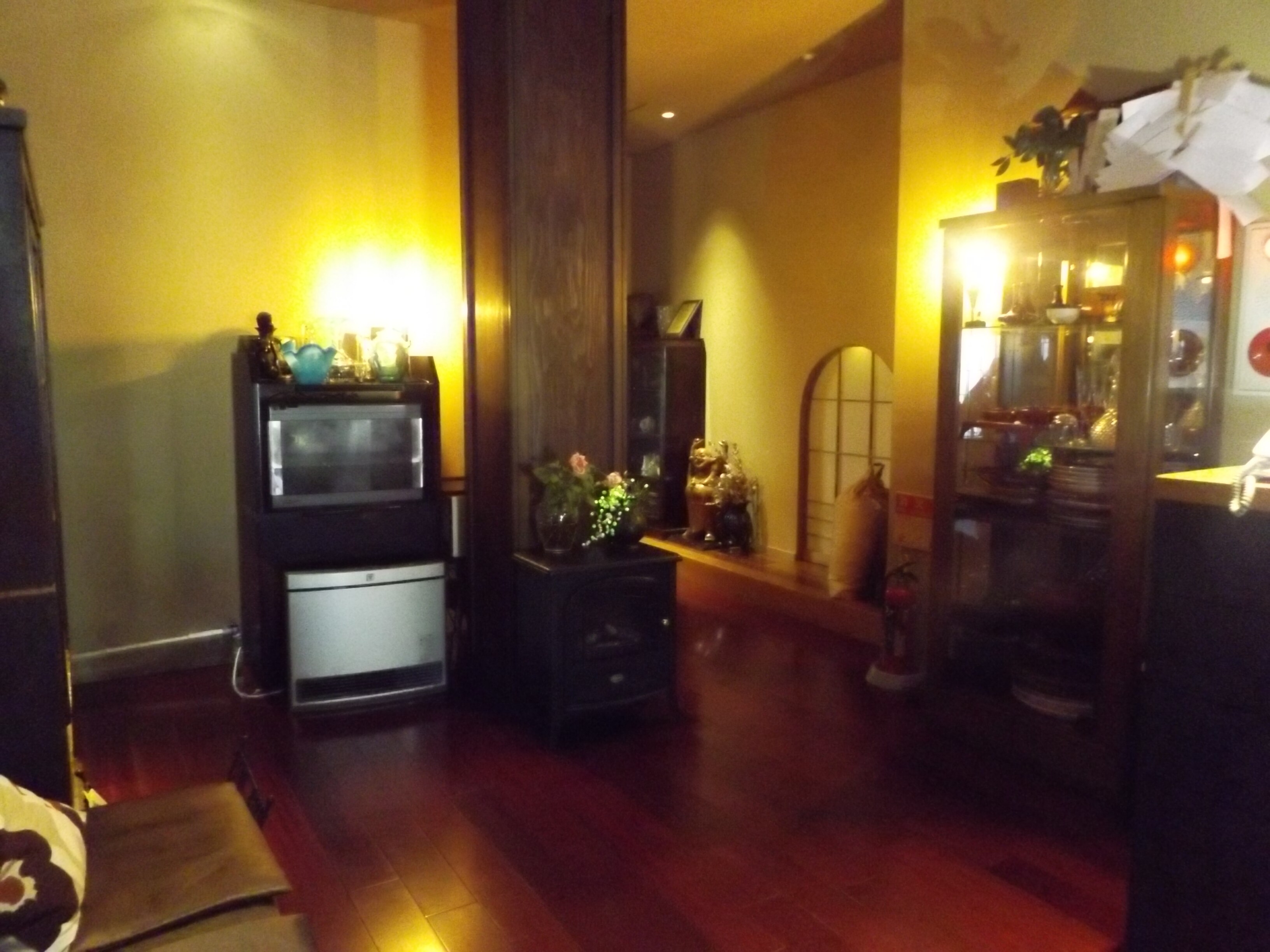 a5d5bd55704d63b1f4906037b8c3b1bca8778799.00.9.3.jpg