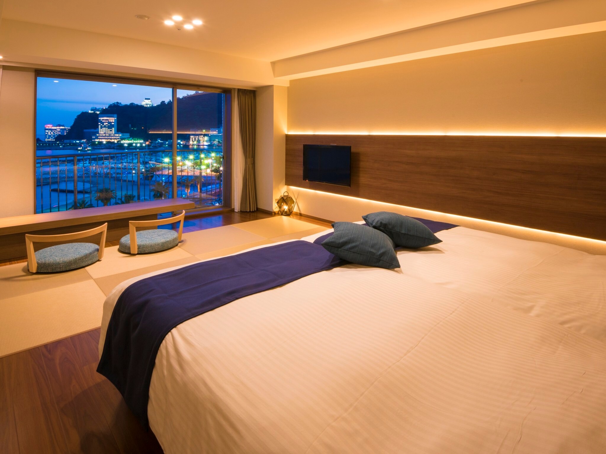 Tầng 9 phòng view cao cấp mới (phòng kiểu Nhật-Tây) đêm
