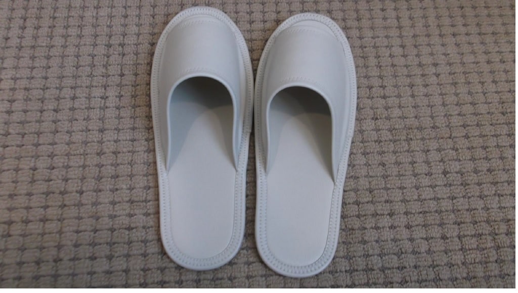 [Equipment] Slippers