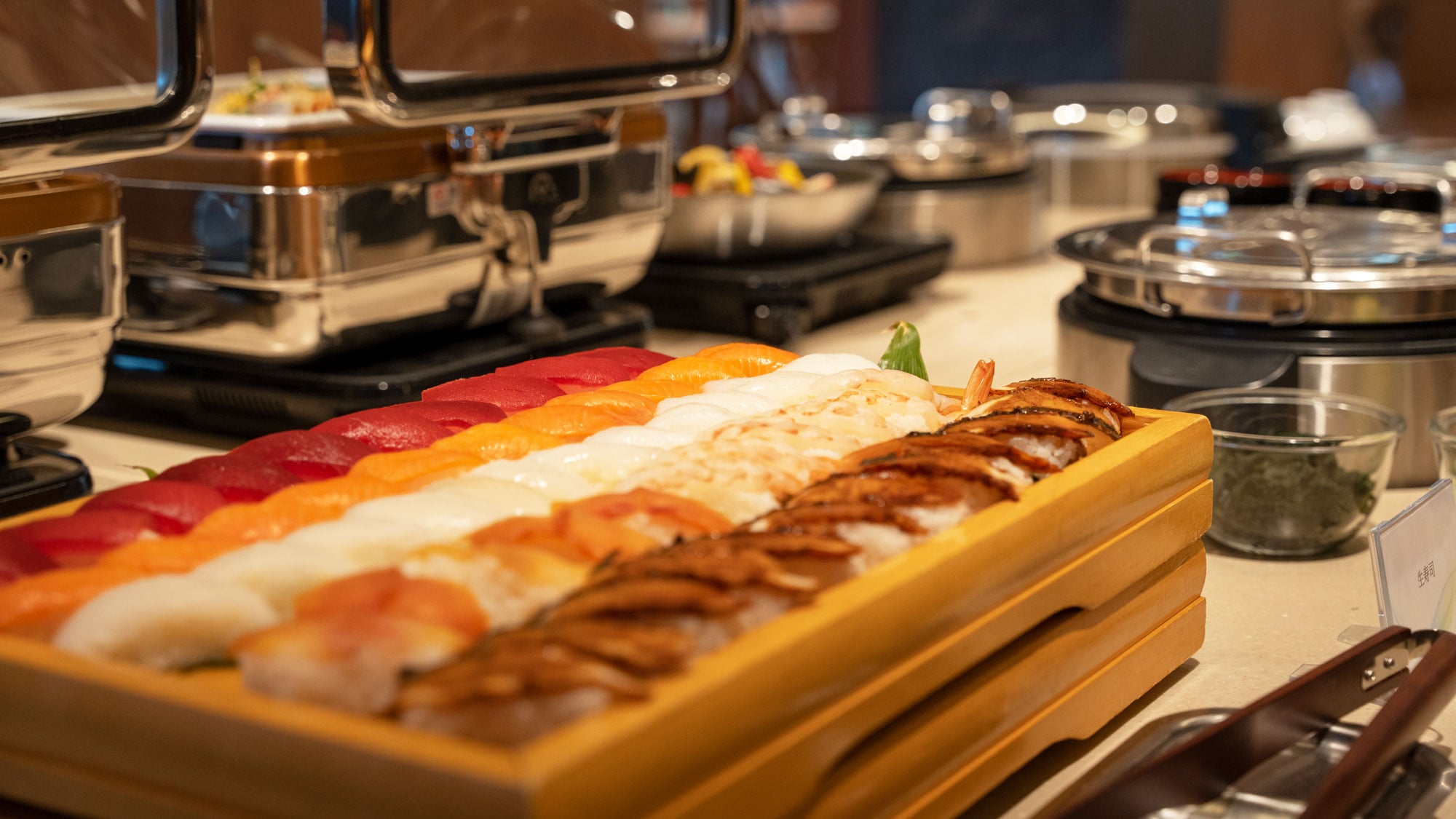 [Example of dinner buffet] Please enjoy your favorite menu to your heart's content.