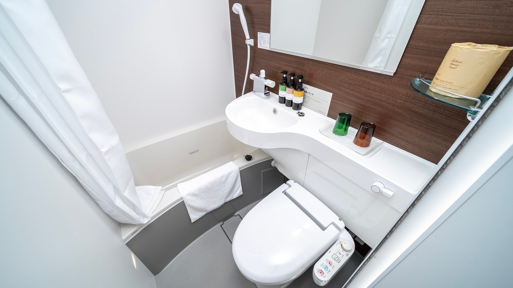 Tất cả các phòng đều được trang bị phòng tắm riêng
