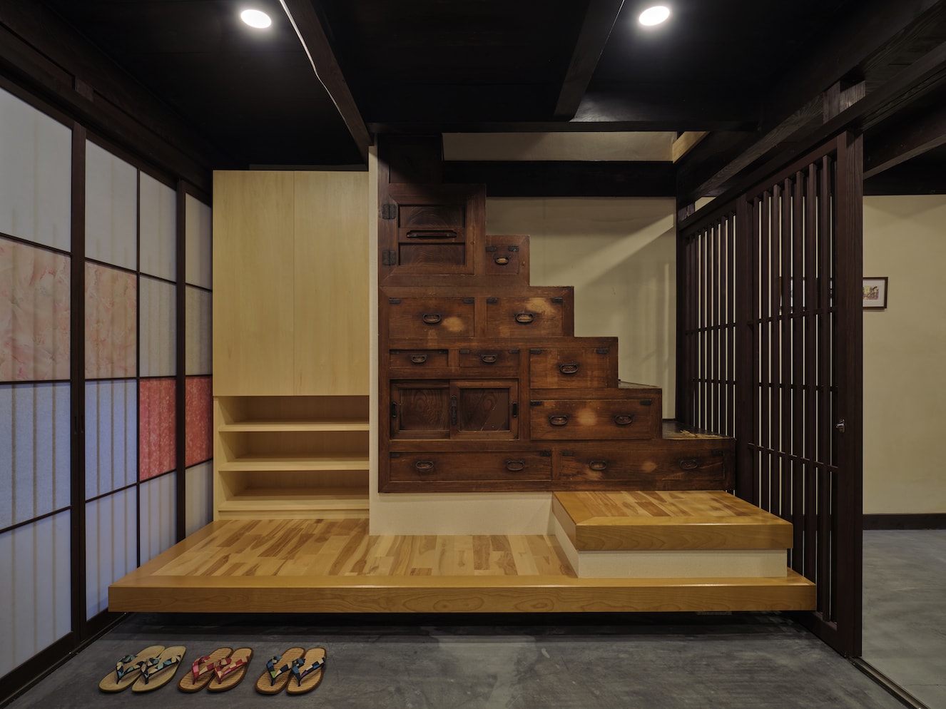 Sanchomachi Sanoya 1st floor dirt floor (box stairs)