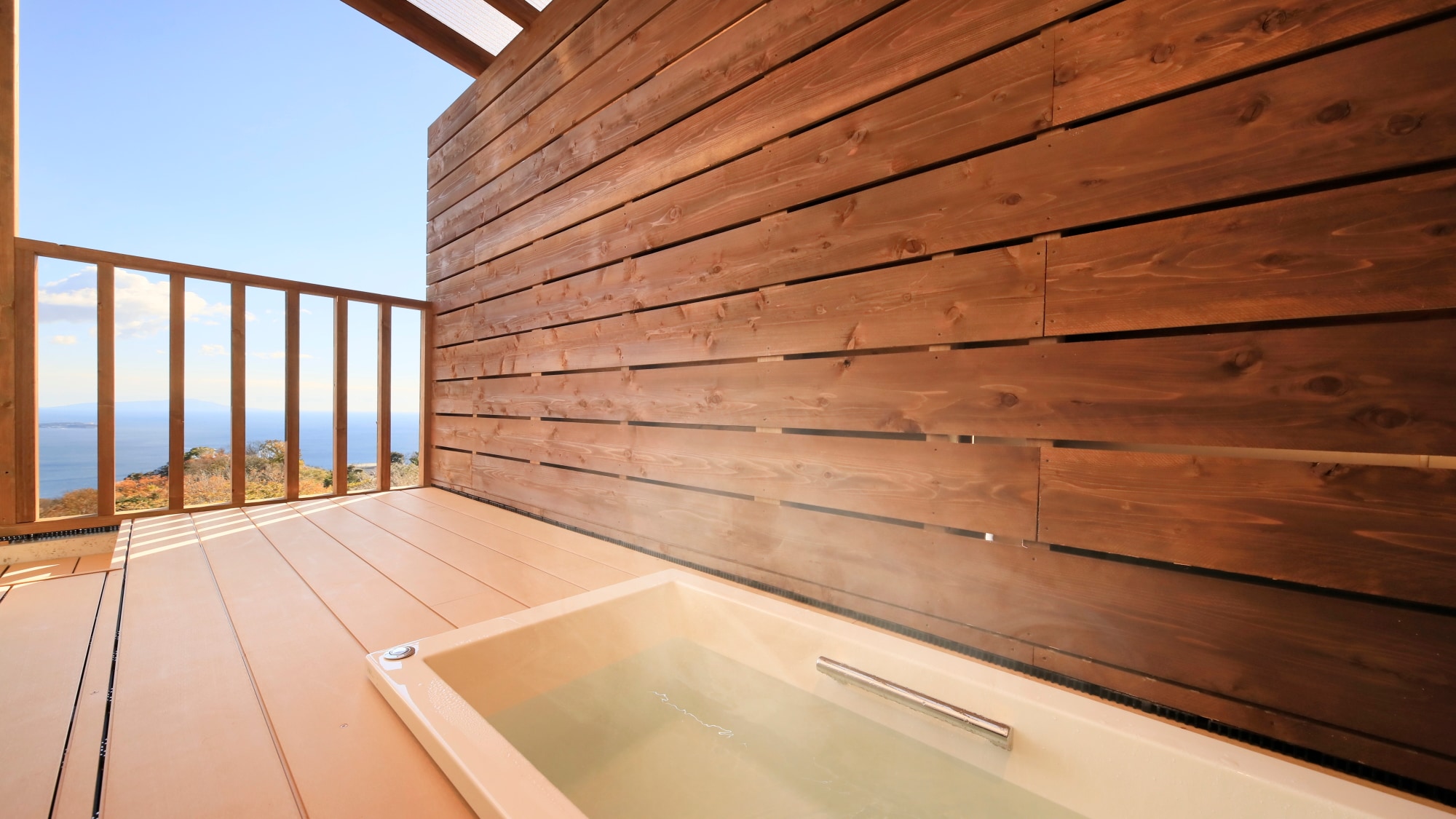 [Western-style twin room with open-air hot spring bath] Enjoy the view