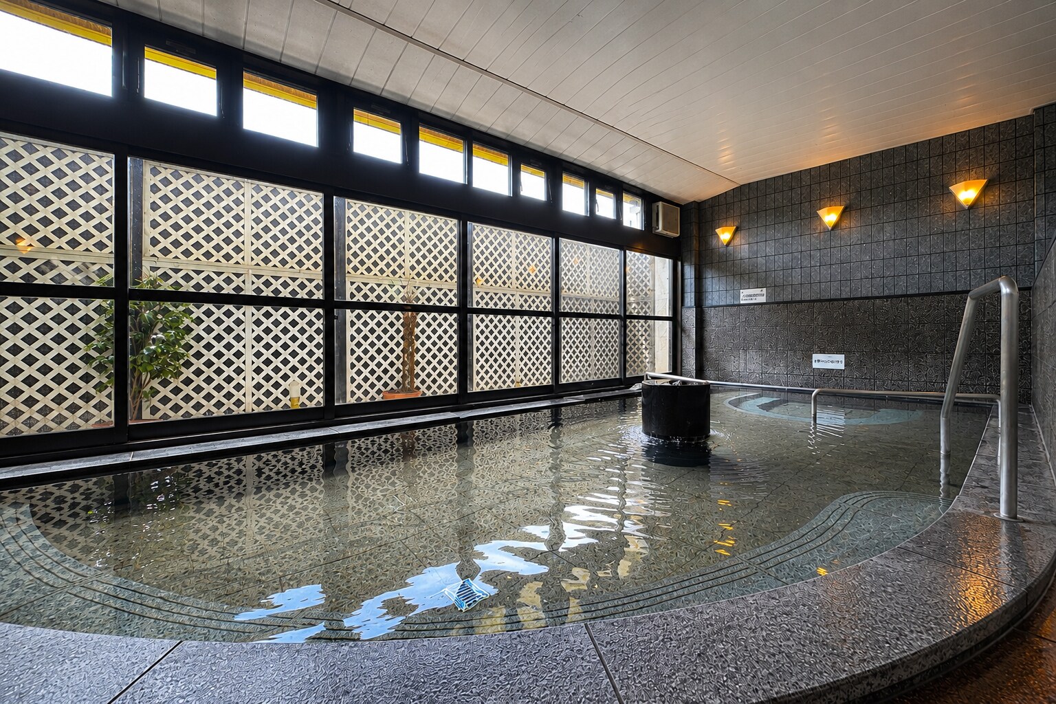 尺放之汤（杜鹃温泉）