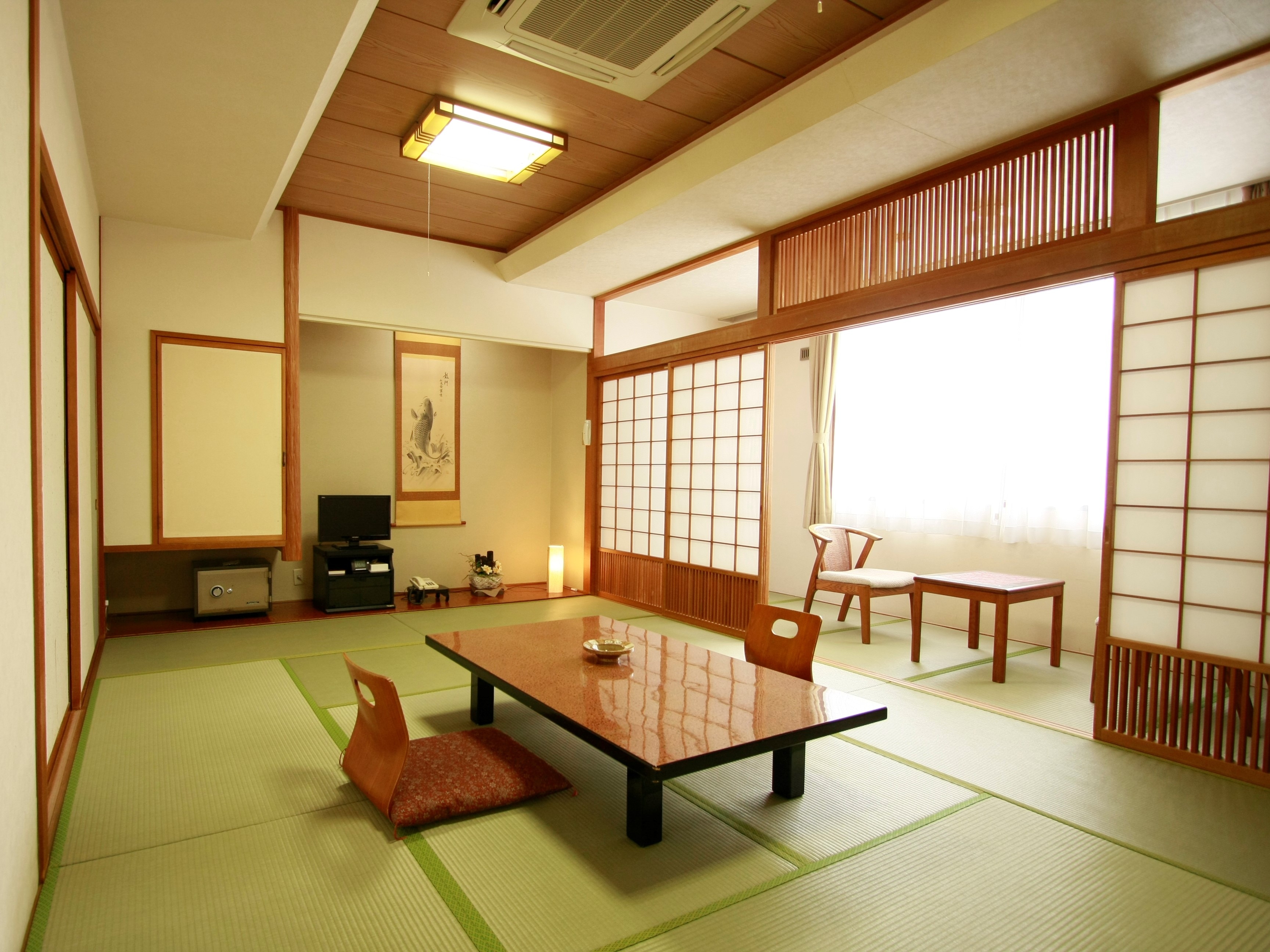 Japanese-style room 12 tatami mats
