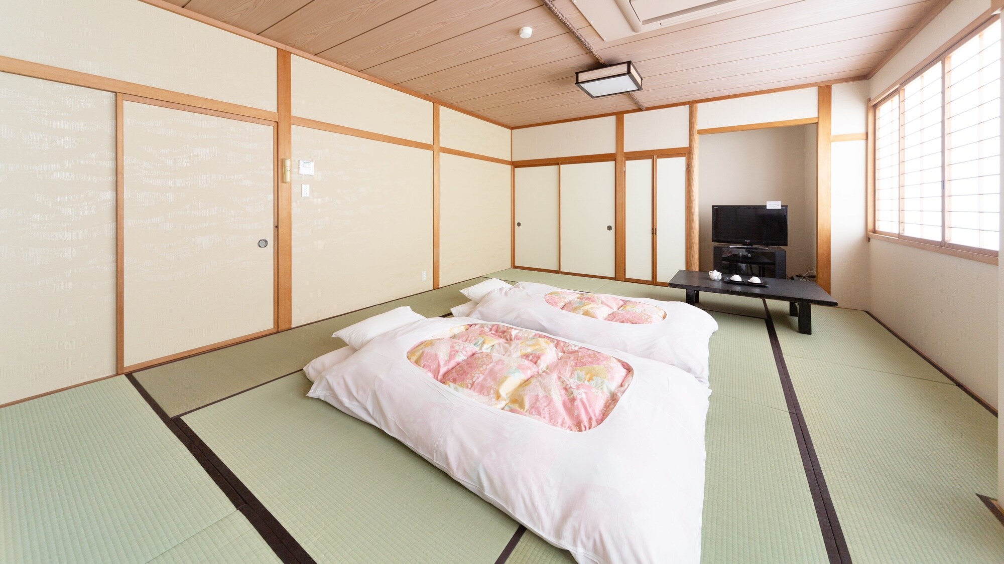 *[Guest room example] Japanese-style room 15 tatami mats [non-smoking]