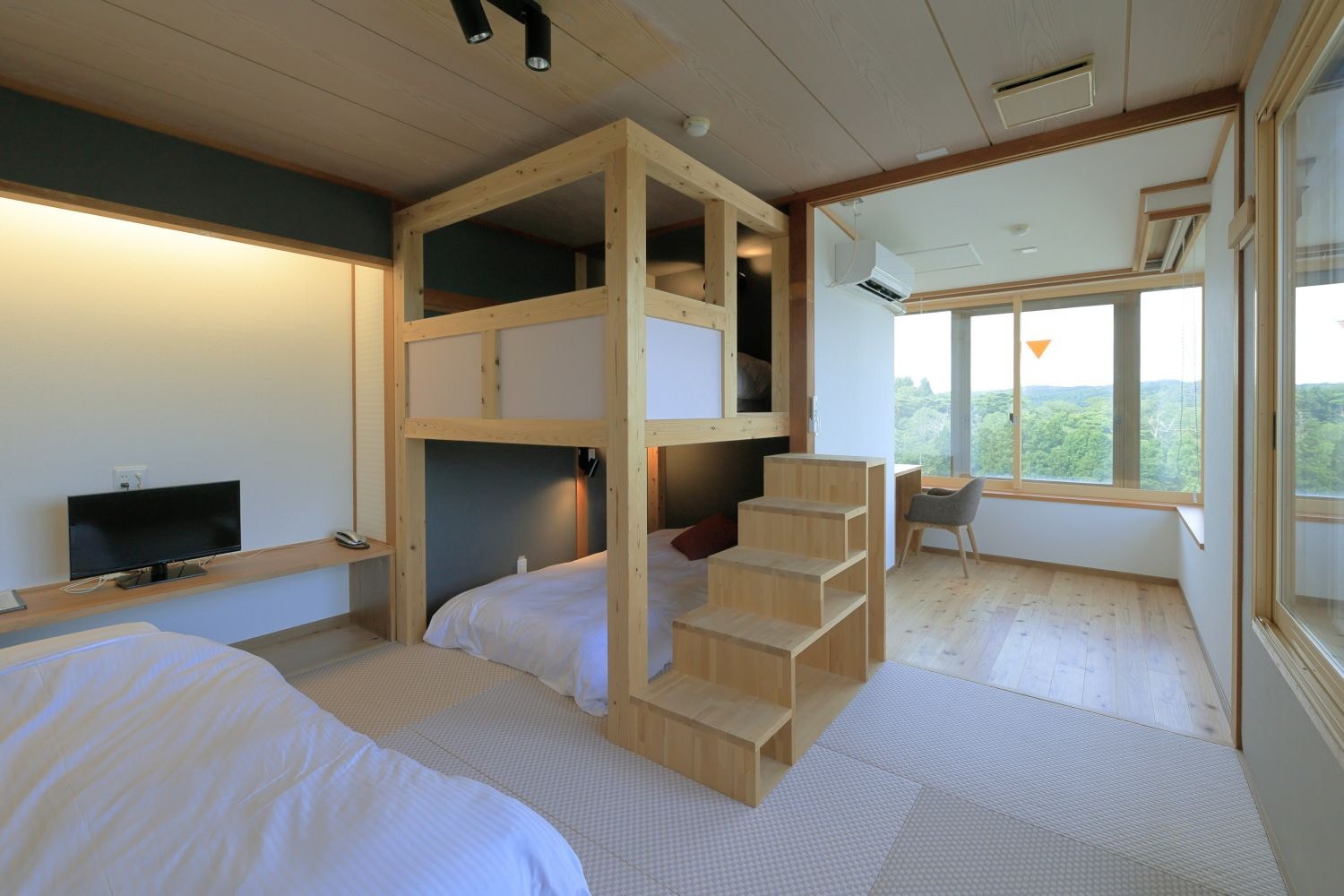 Loft Room/로프트 룸: 2단 베팅 산 오두막 스타일의 객실. 가족과 친구들과 함께하는 데 딱 맞습니다.