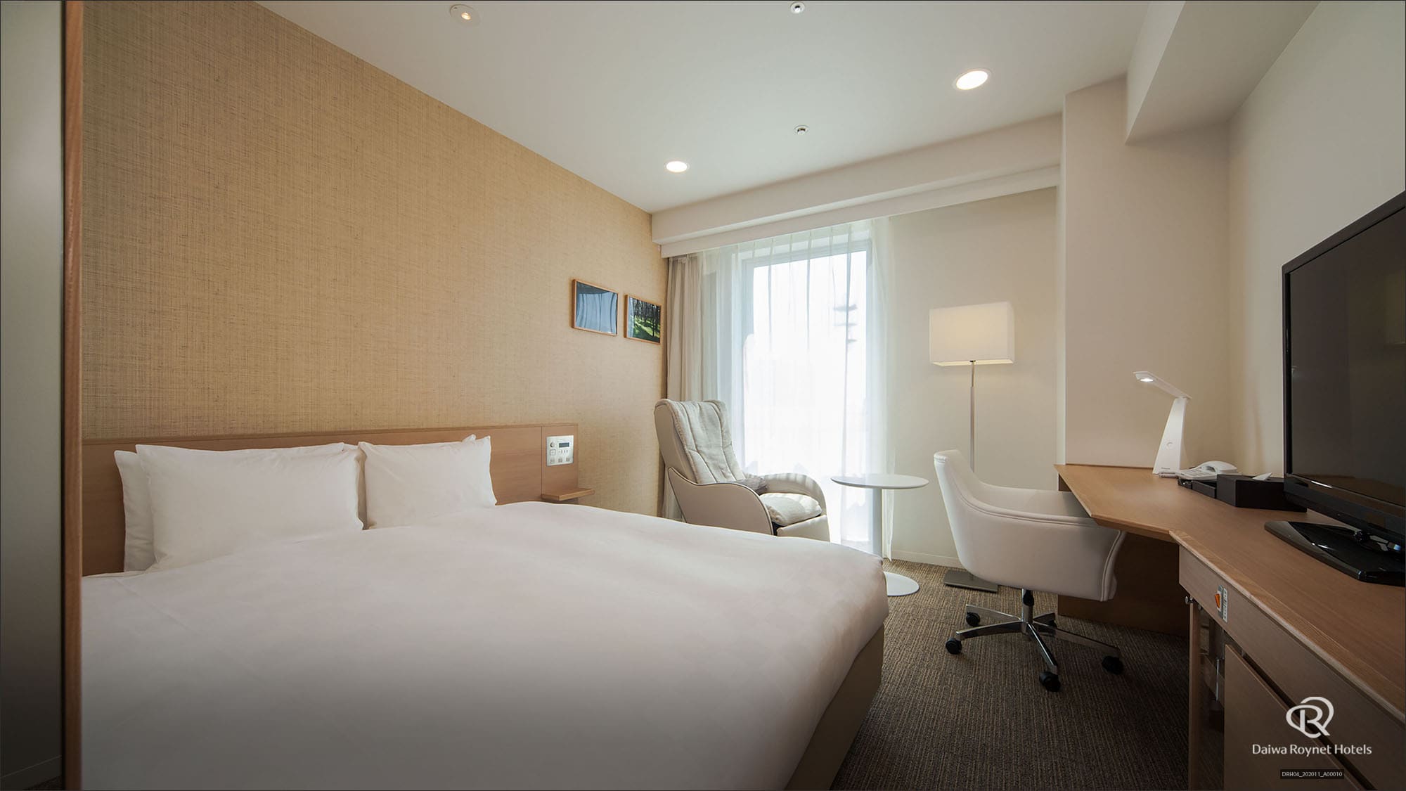 Deluxe double room Room area: 26㎡ Bed size 168cm