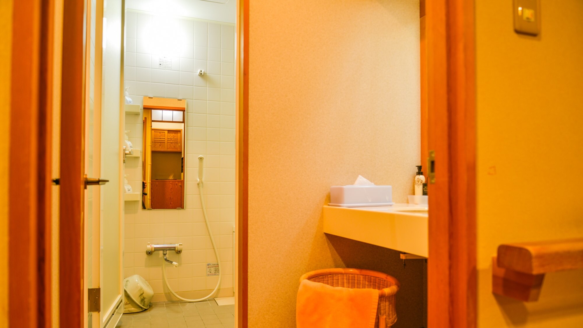 *[All rooms have a bathroom and toilet] You can use the bath in your room without worrying about disturbing others.