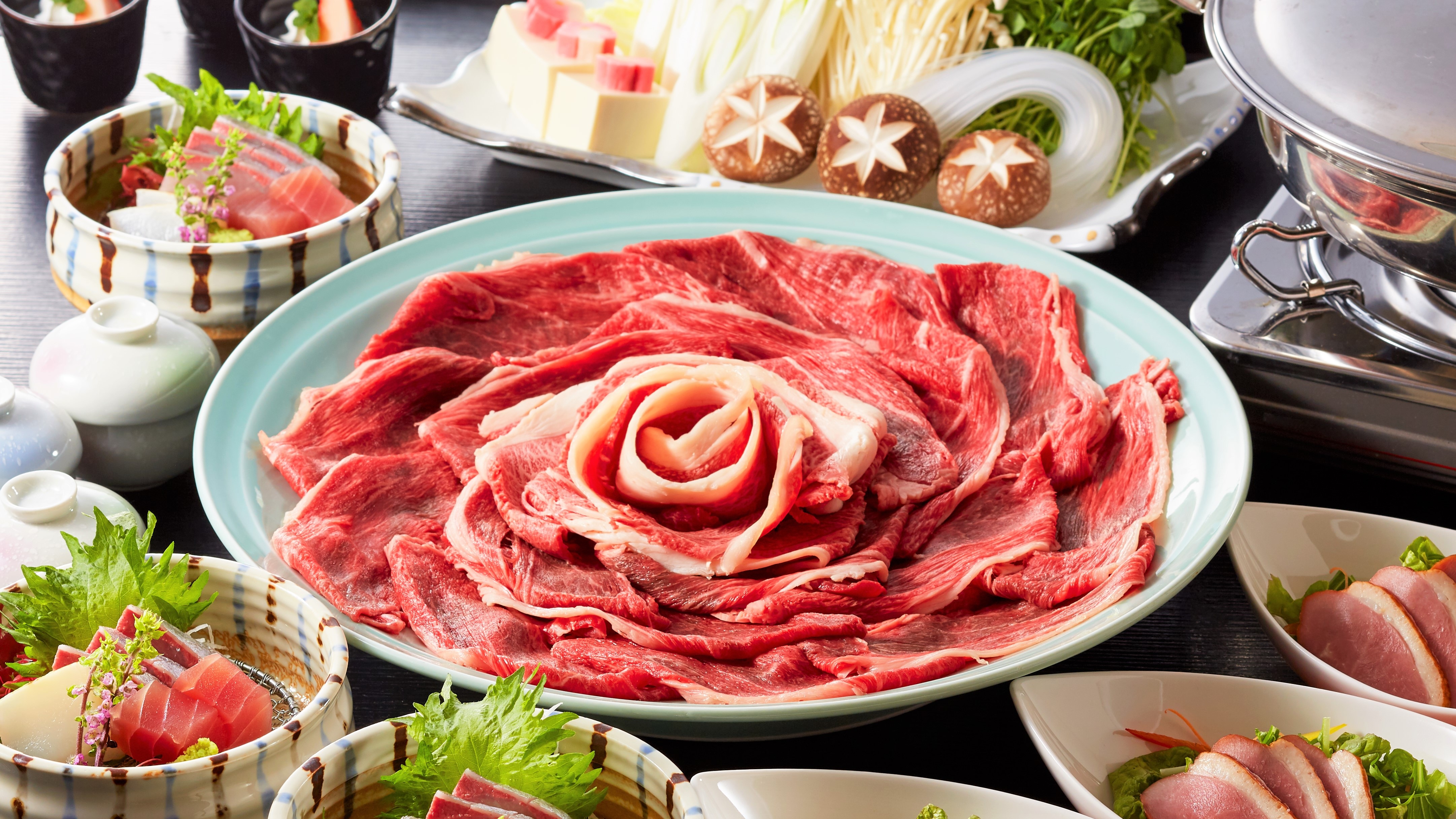 Jika Anda datang ke Kinosaki, Anda harus mencoba "daging sapi Tajima"! Silakan gunakan shabu-shabu!
