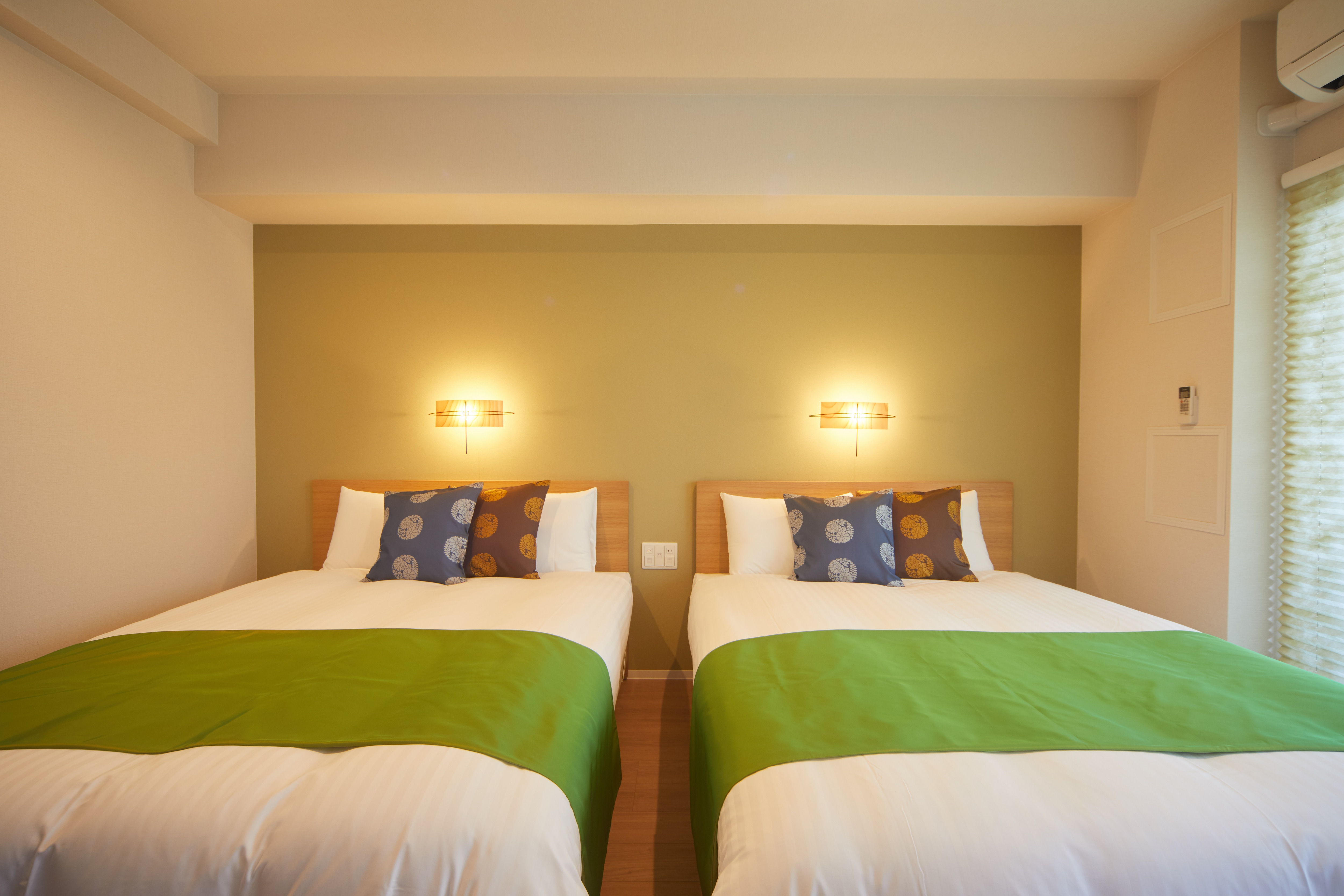 Suite twin beds