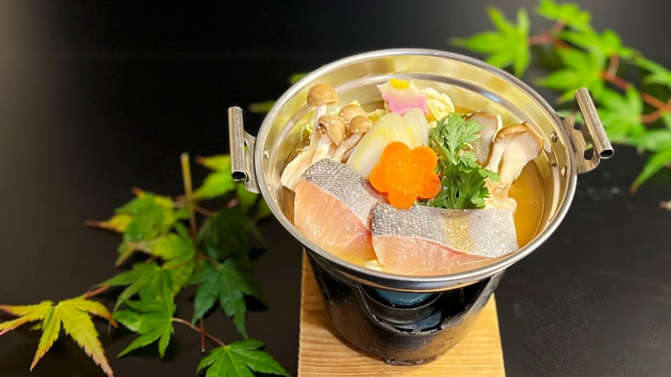 【龍宮懷石夏季限定菜單】白鮭魚與彩色蔬菜味噌鍋