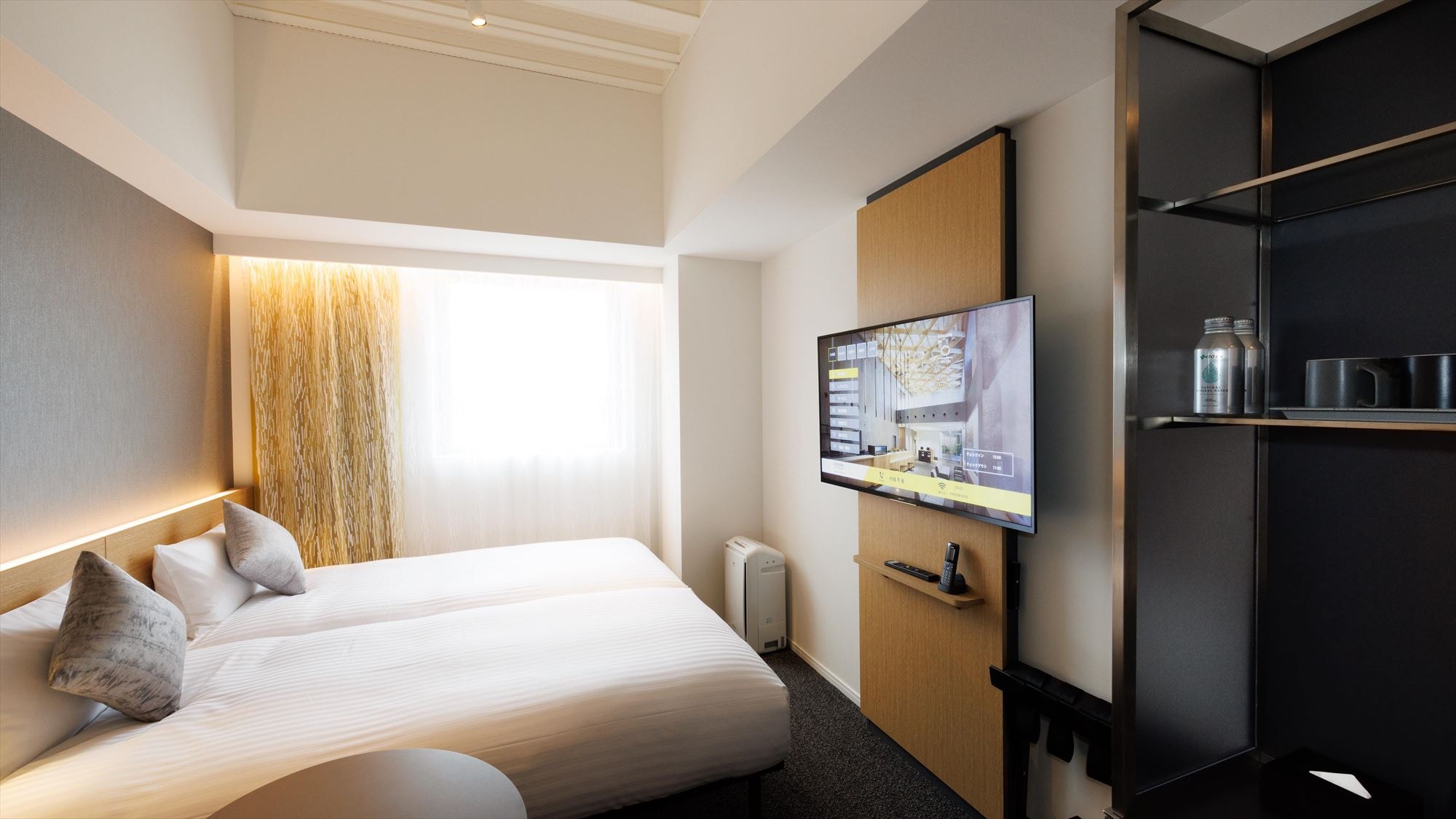 [Comfort Twin] A simple and spacious twin room located in a corner room.