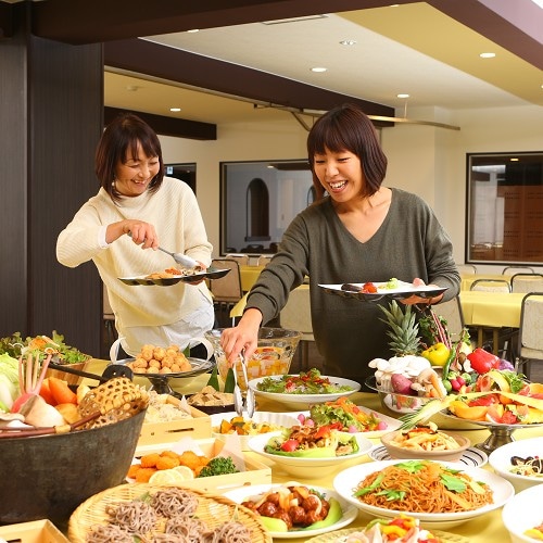 ■ [自助晚餐] 不知道該吃哪一個♪