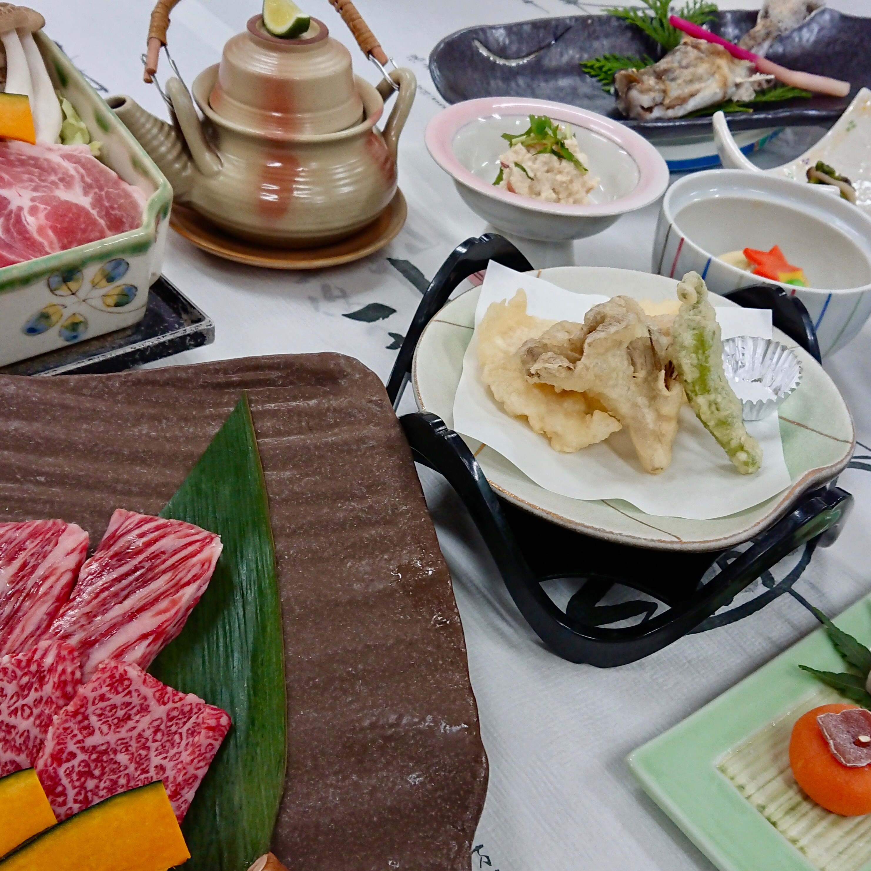 ชุดสเต็ก (สเต็กในภาพสำหรับ 2 ท่าน)