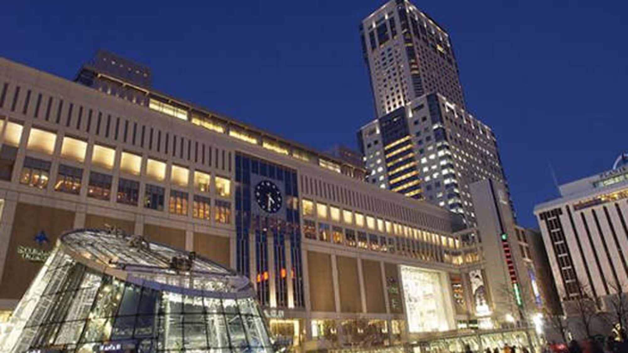 Speaking of shopping, it's Satsueki♪ Conveniently located just 2 stations away from Hotel Resol Sapporo Nakajima Park!