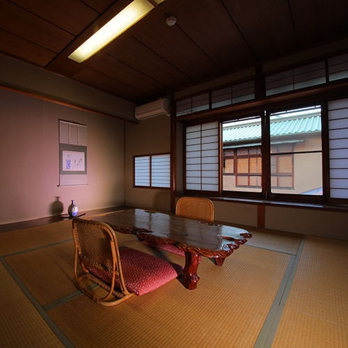 Room example at night
