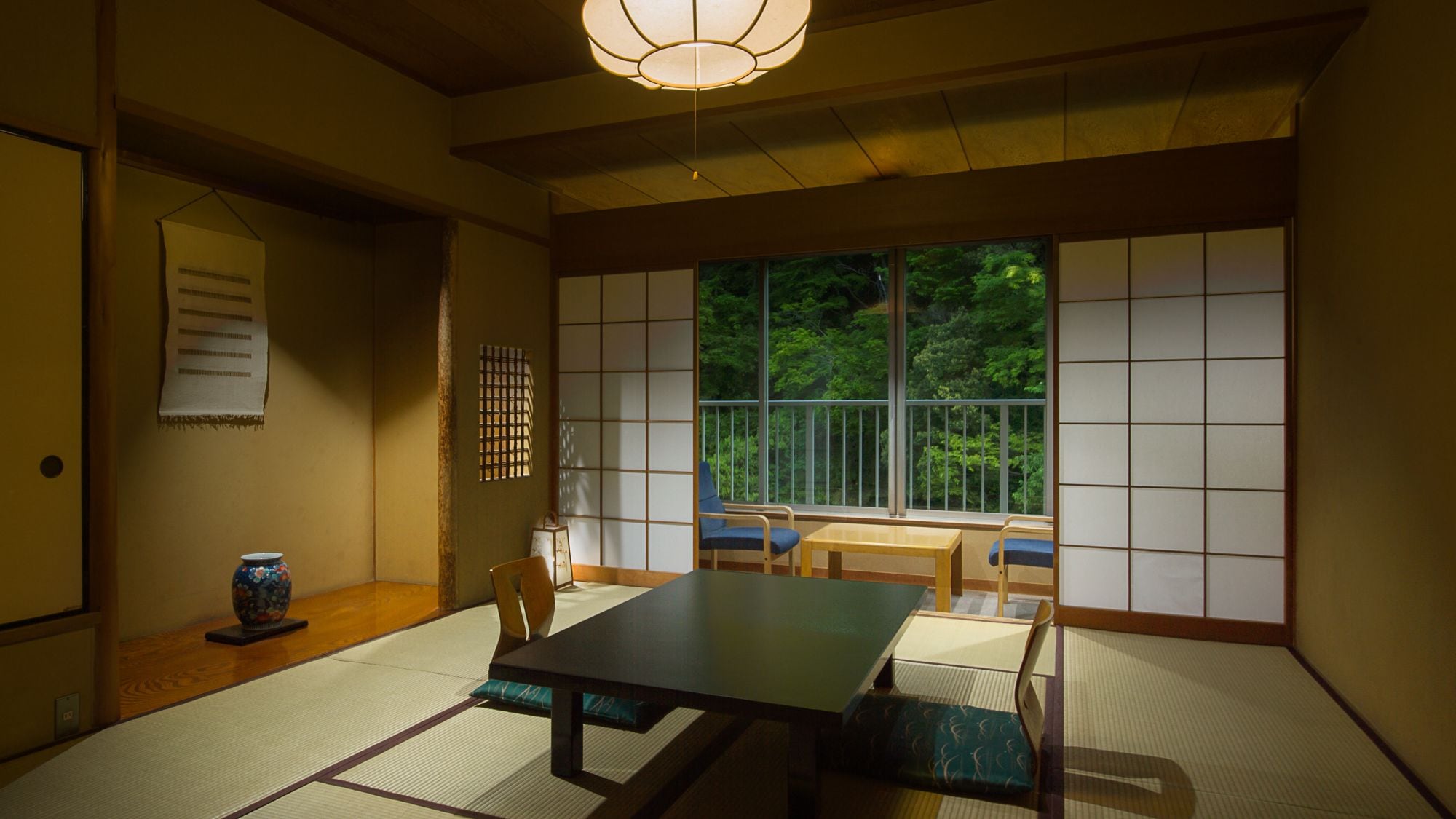 [East Building] Japanese-style room with hot spring bath