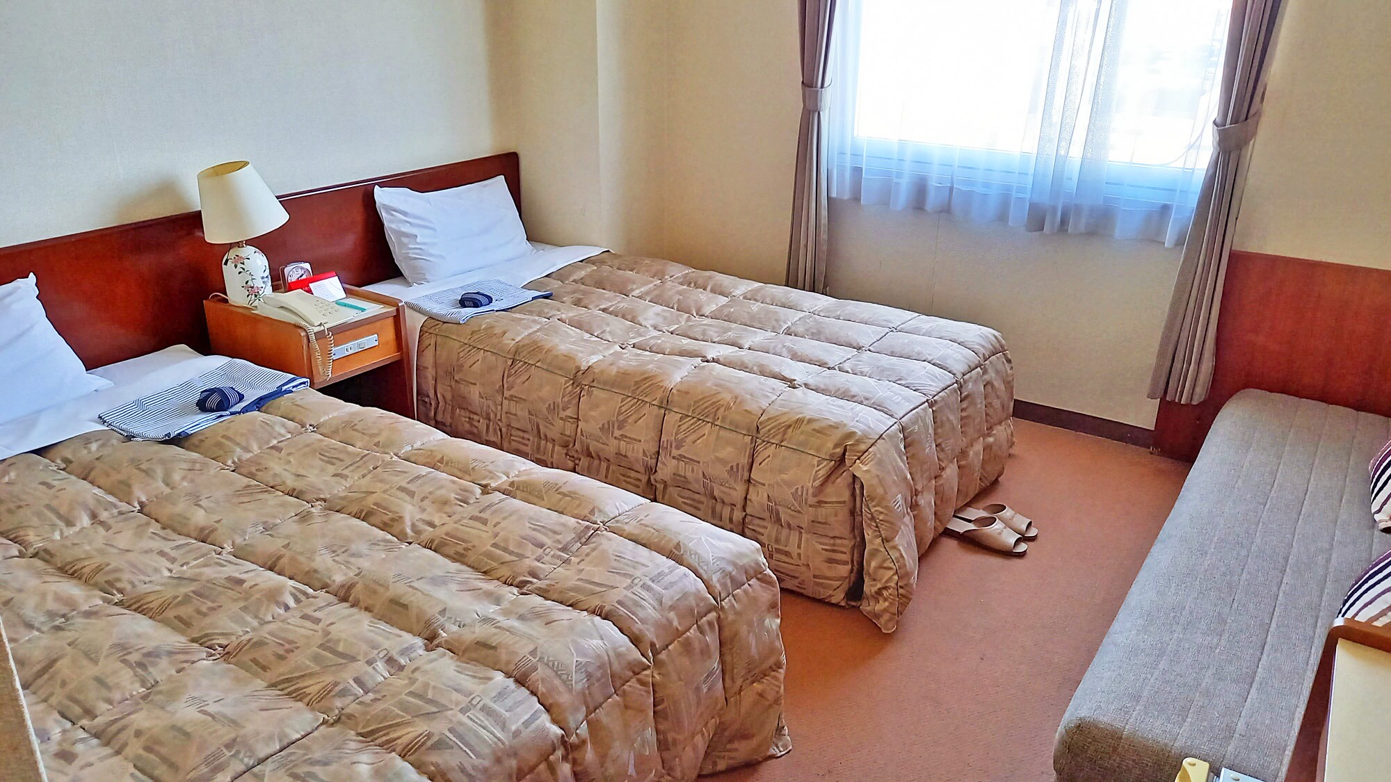 ・Twin room