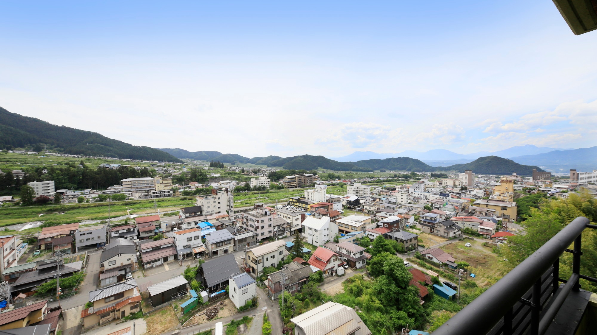 Kamar bergaya Jepang dengan pemandian terbuka [Ruang Kecantikan]
