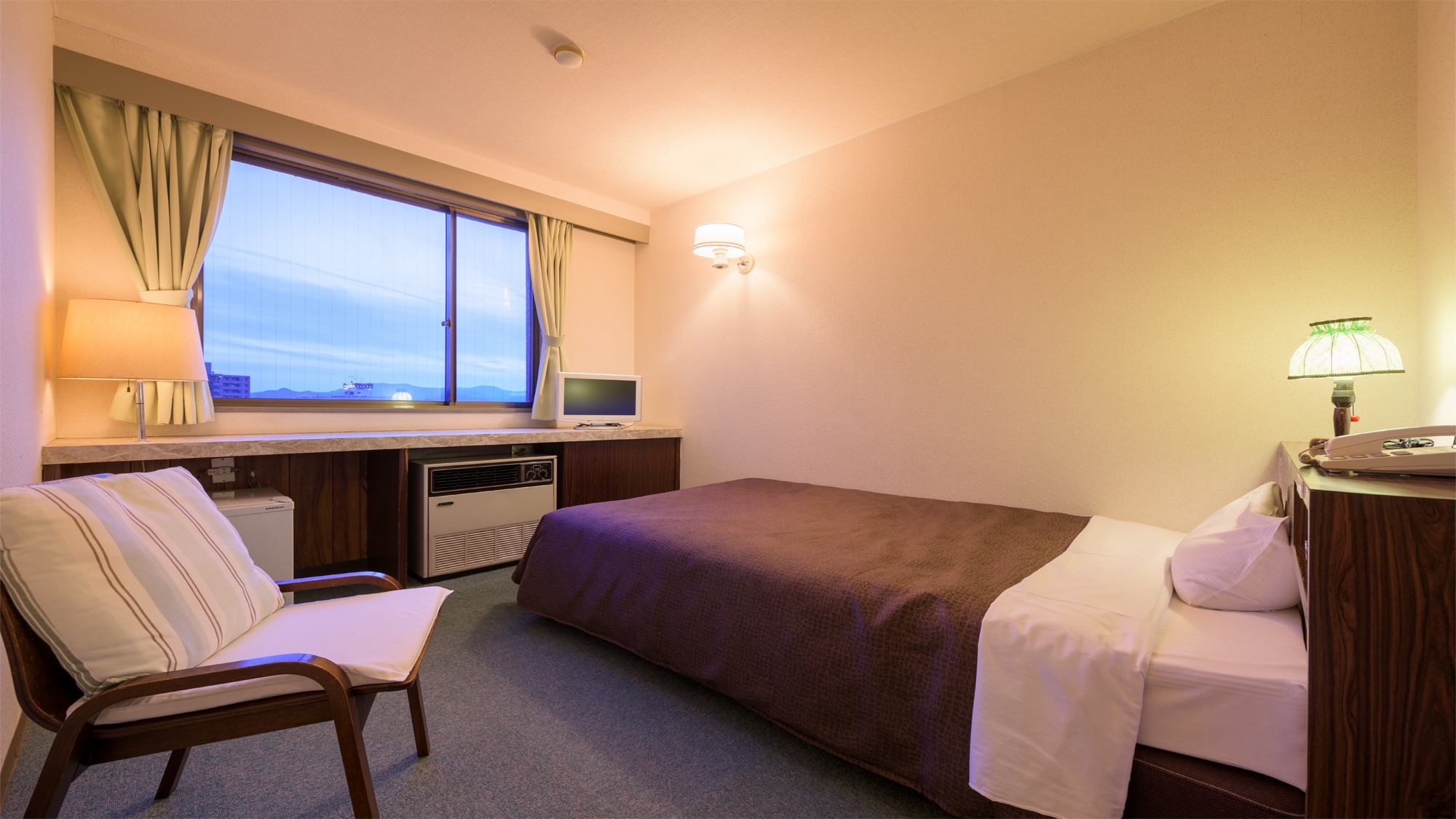 Semi-double room
