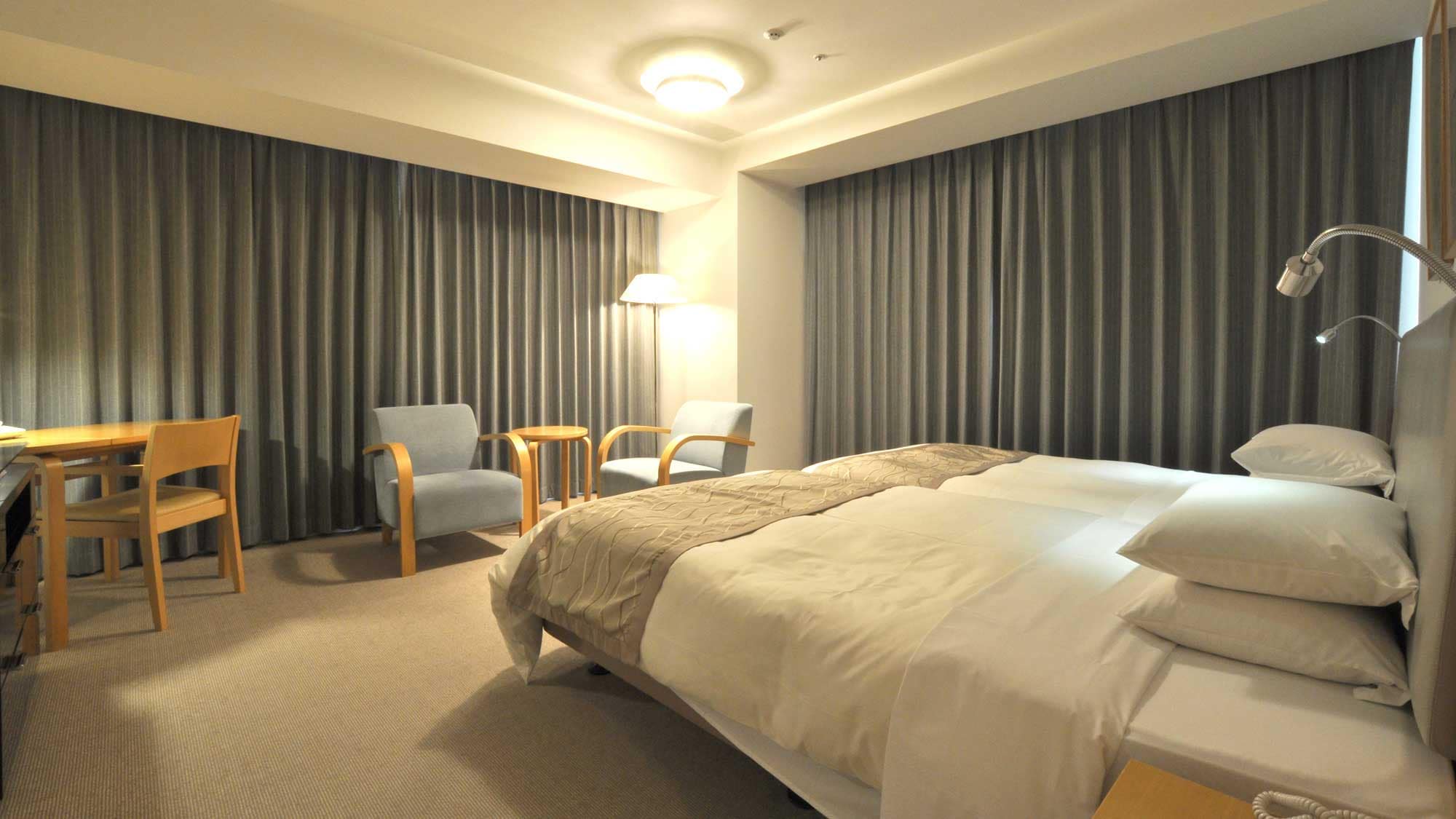 [Luxury Twin] Nighttime interior 2.jpg