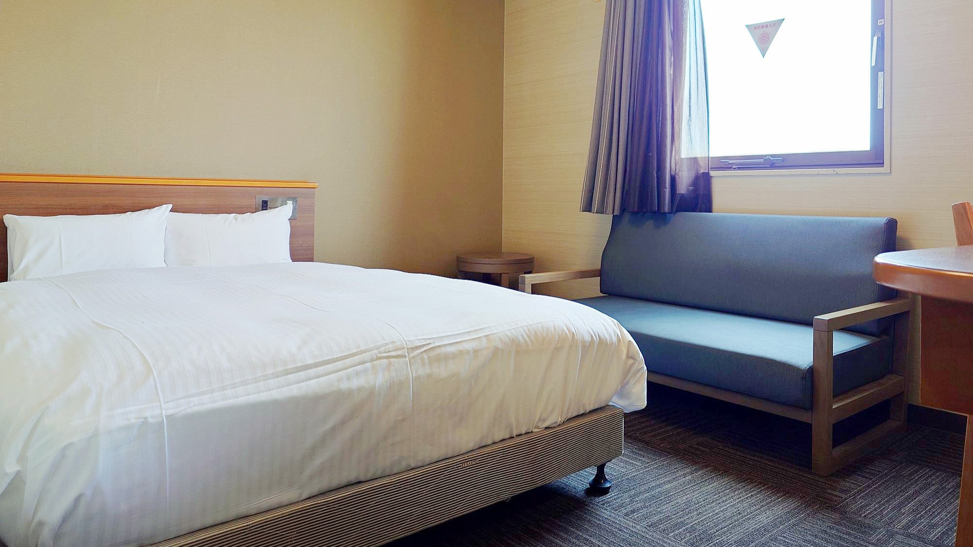 [Main building] Semi-double room