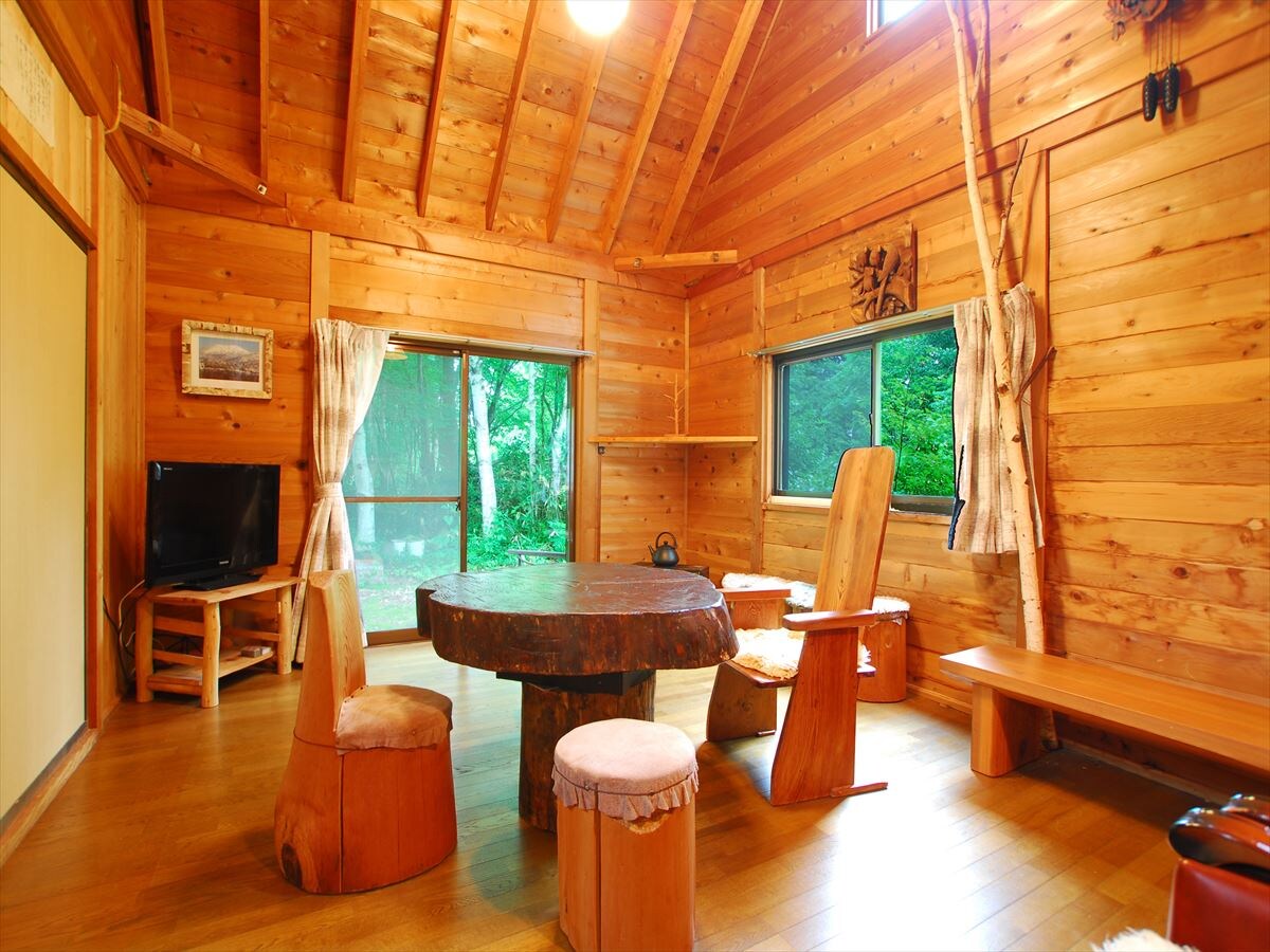 [Red Cedar Cottage]