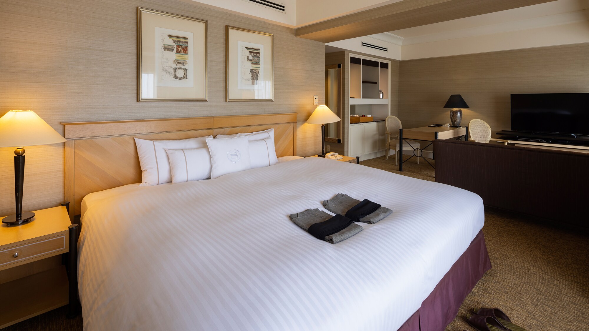 [Preferred Premier King] 49 square meters, 14th-16th floors, sea side