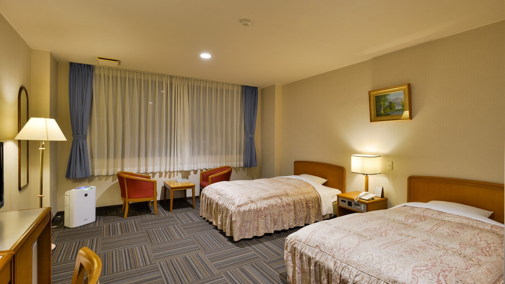 Main building Western-style twin room (with bath and toilet)