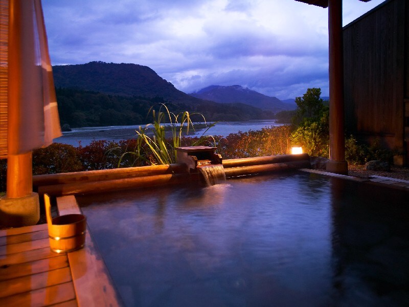 Private open-air bath