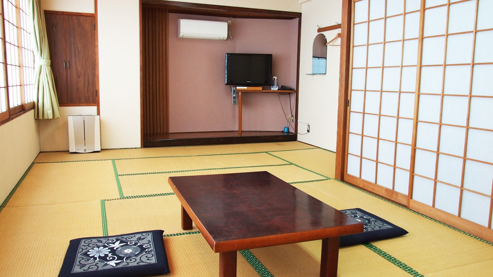 [Example of Japanese-style room] Popular with families and groups ♪