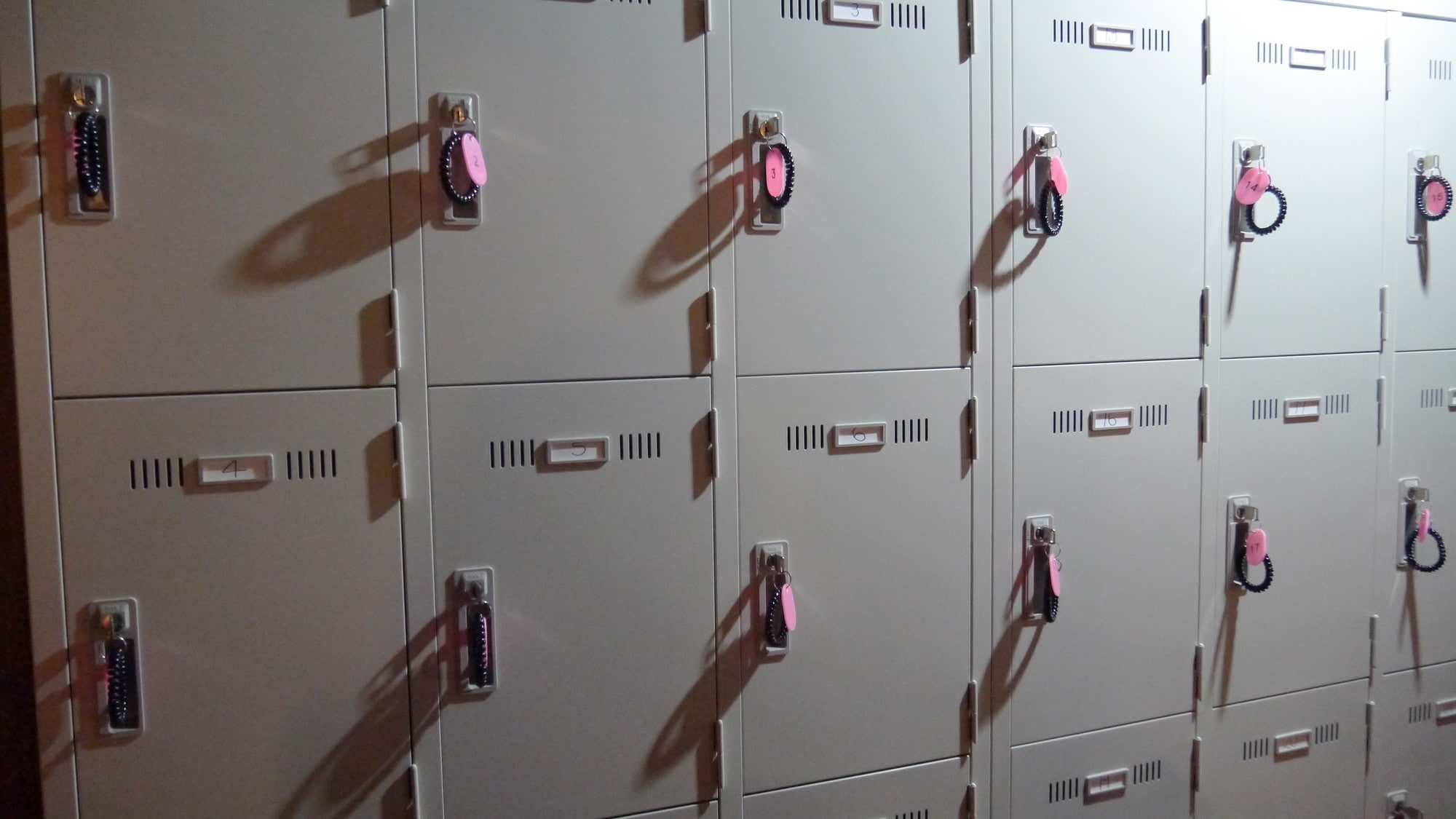 【locker】