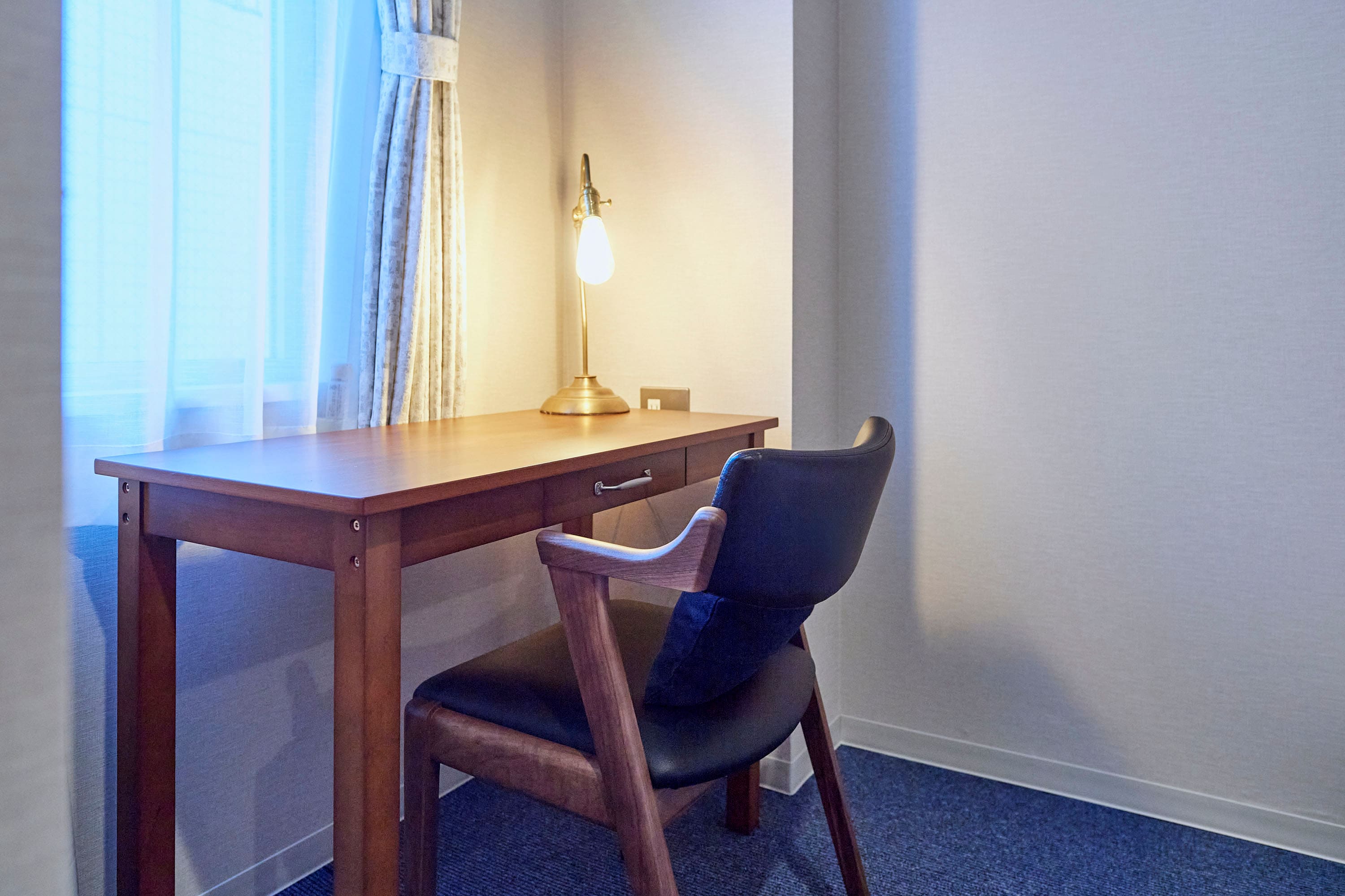 LARGE single room