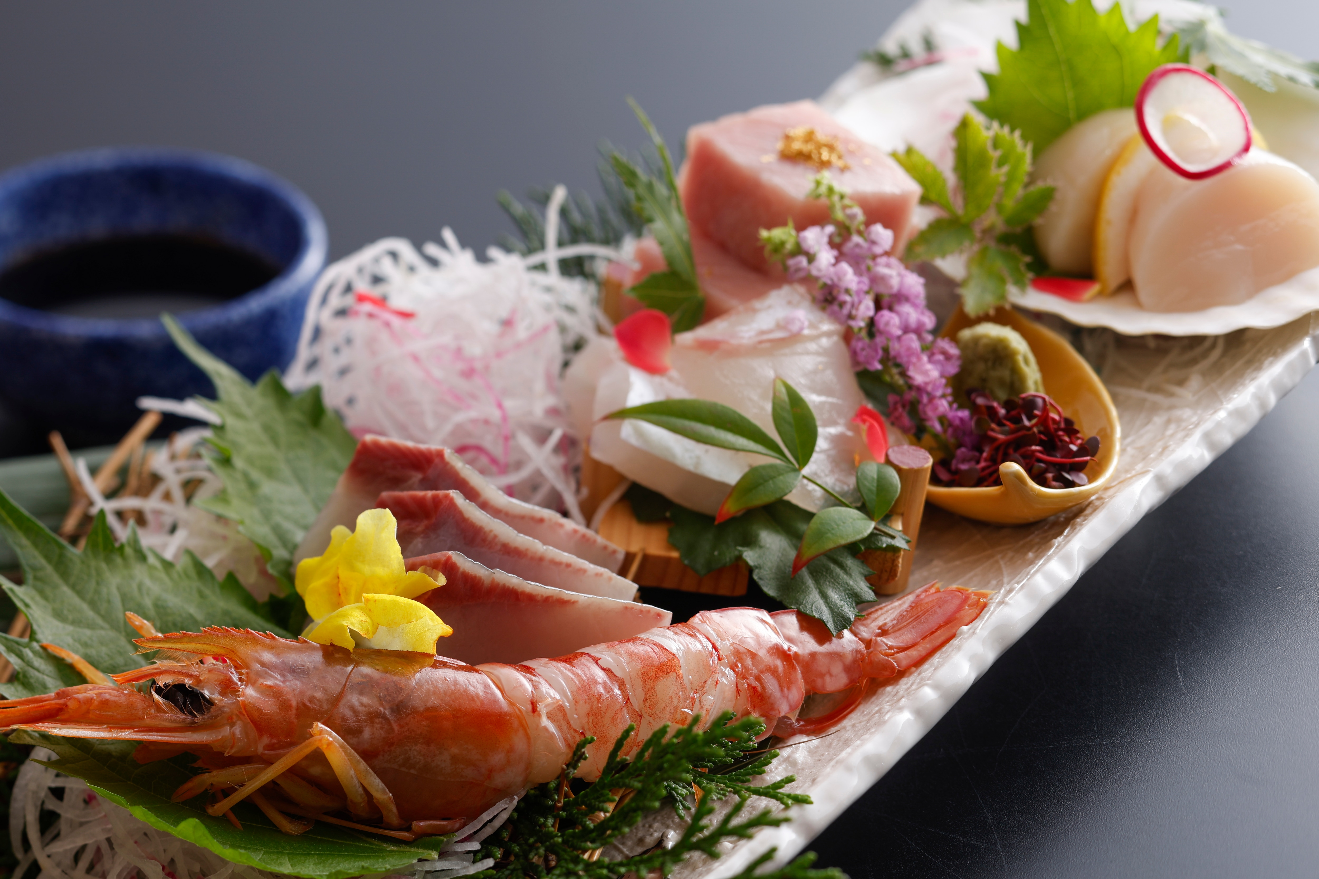 Assorted sashimi