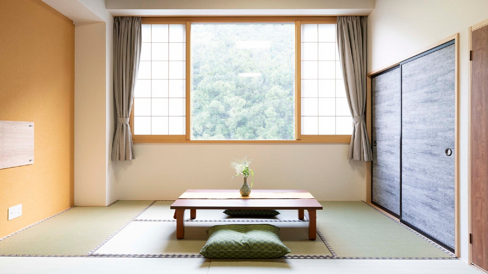 Rooms with special conditions (example)