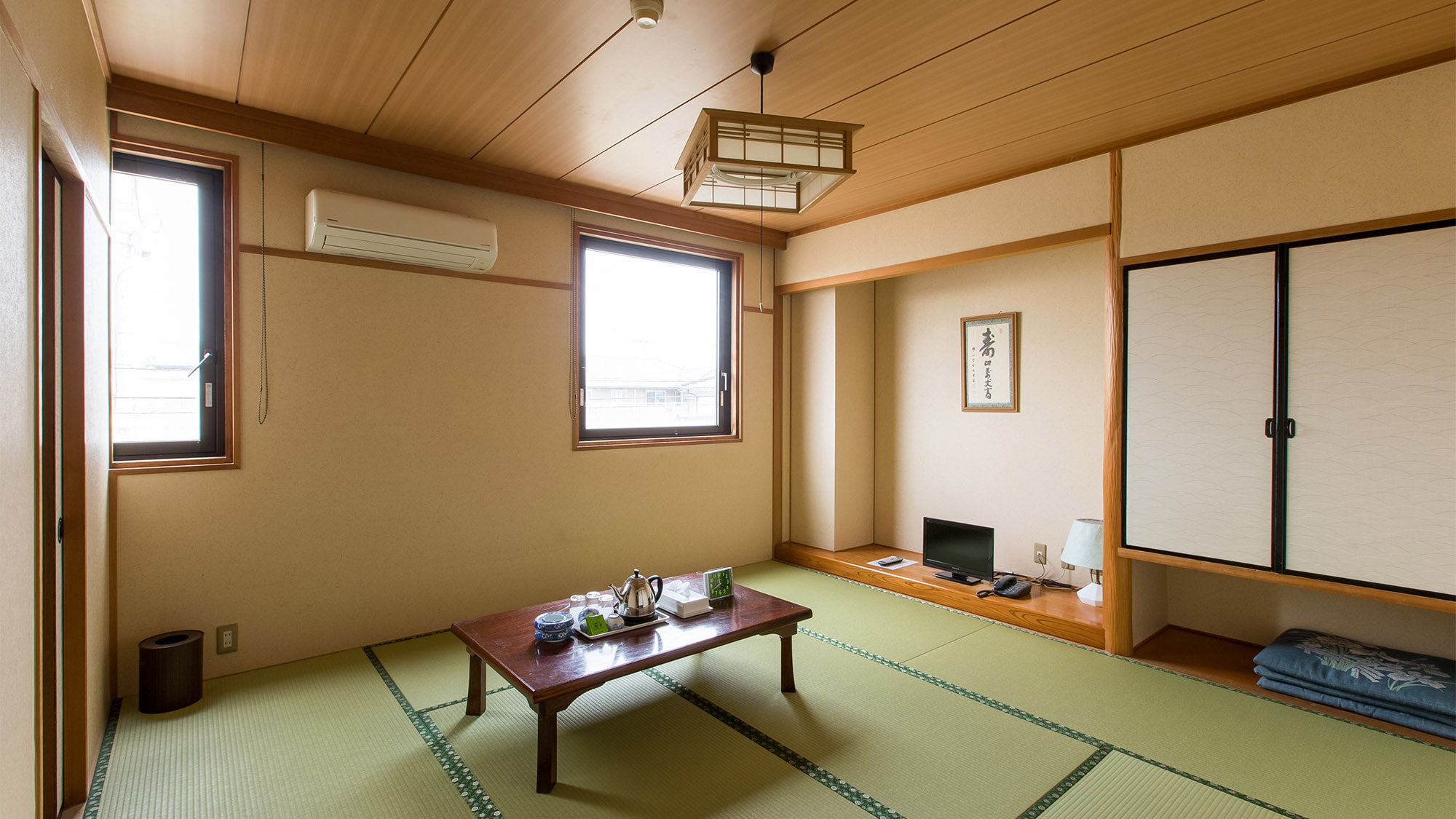 ・ Japanese-style room 8 tatami mats / Futon room is safe even with children