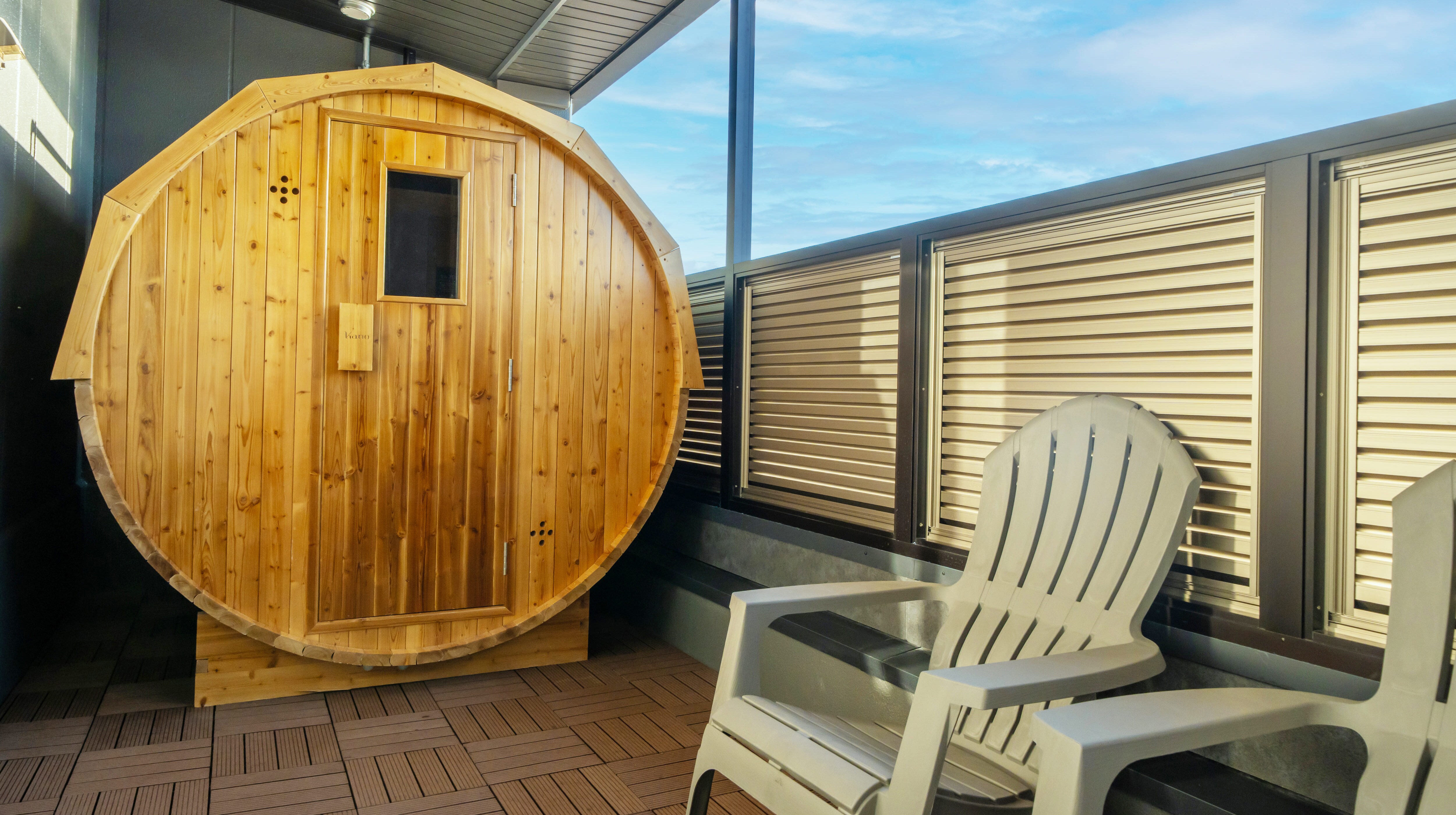 Premium Room / Light Premium Room (Barrel Sauna)