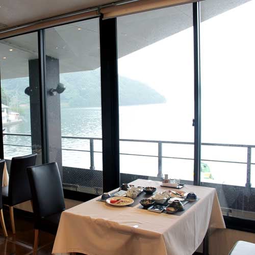 Breakfast restaurant