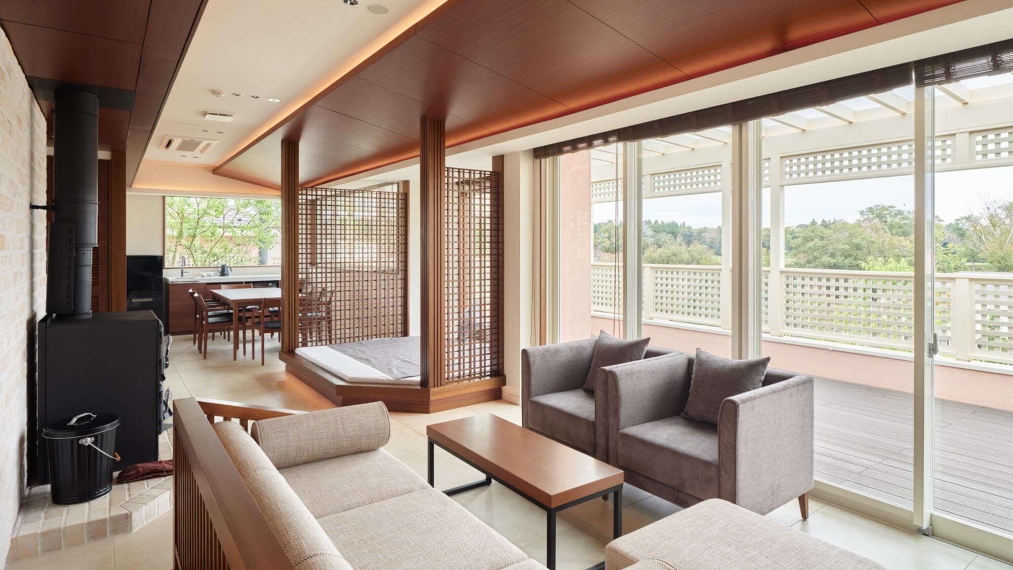 [Deluxe Suite 121 square meters] Guest room image