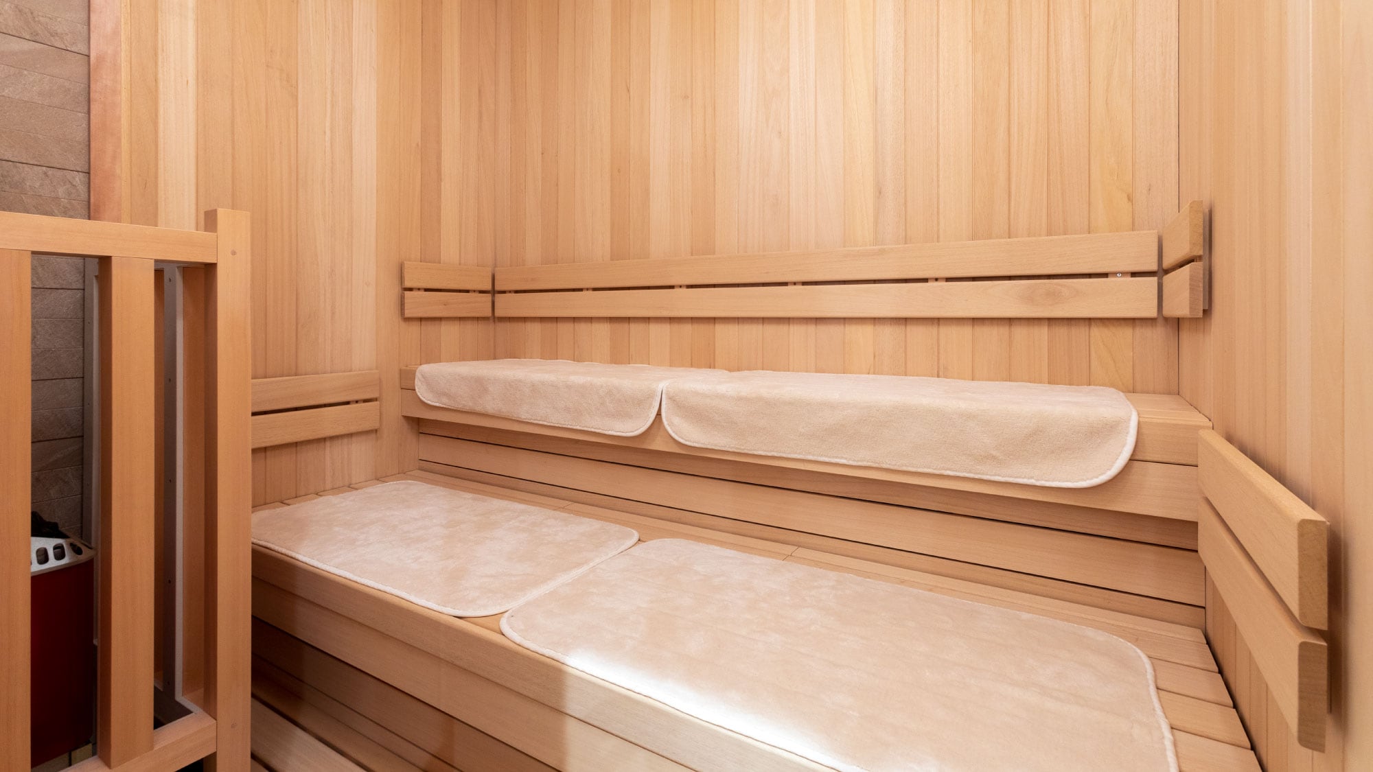 Men's bath sauna room * Men only
